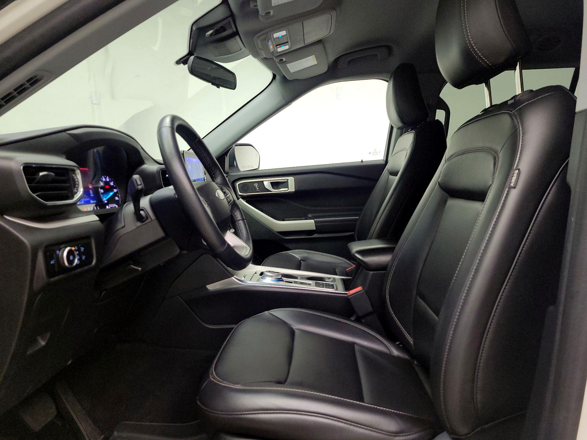 Thumbnail: 2023 Ford Explorer - 11