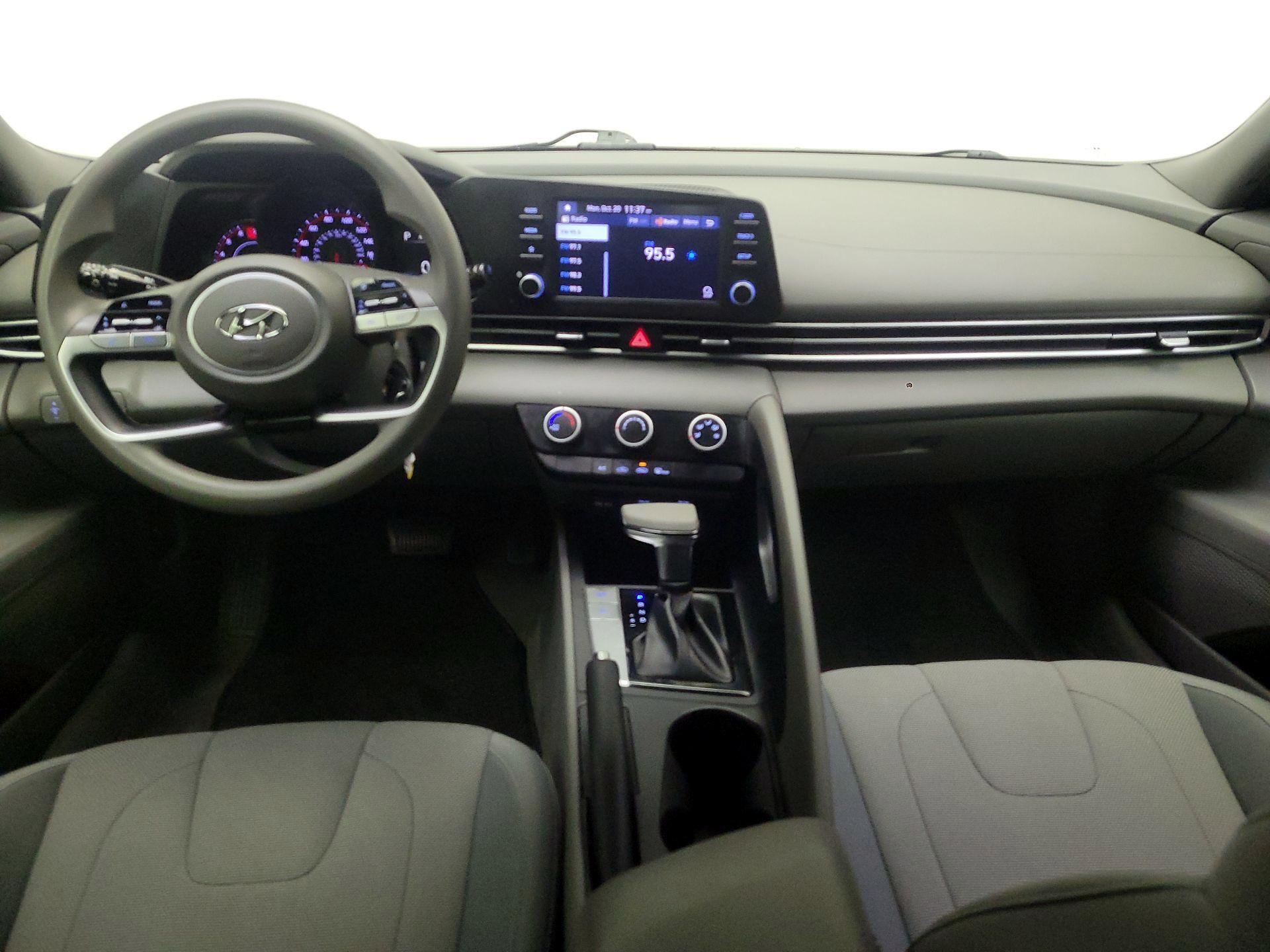 Thumbnail: 2021 Hyundai Elantra - 9