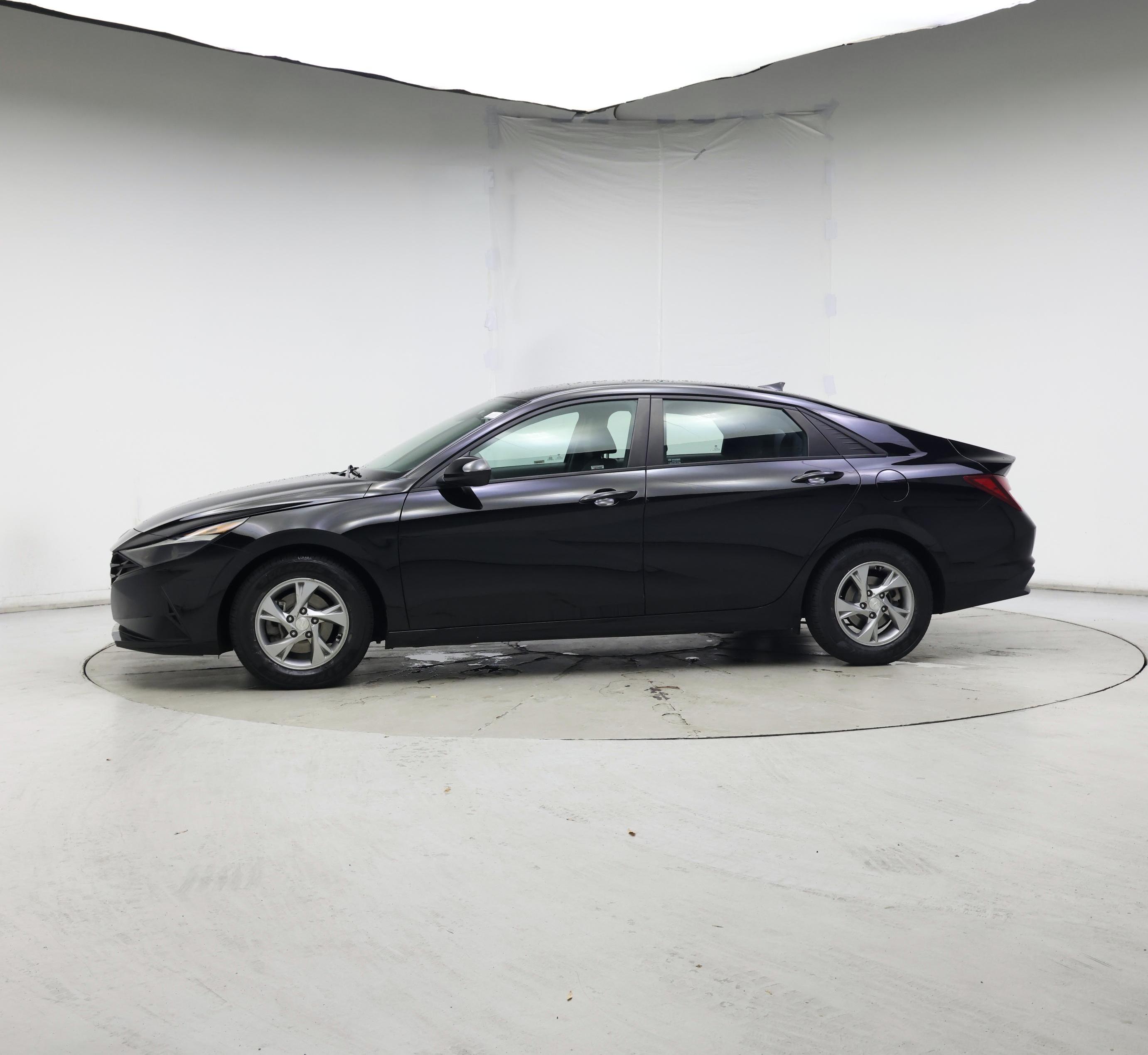 Thumbnail: 2021 Hyundai Elantra - 3