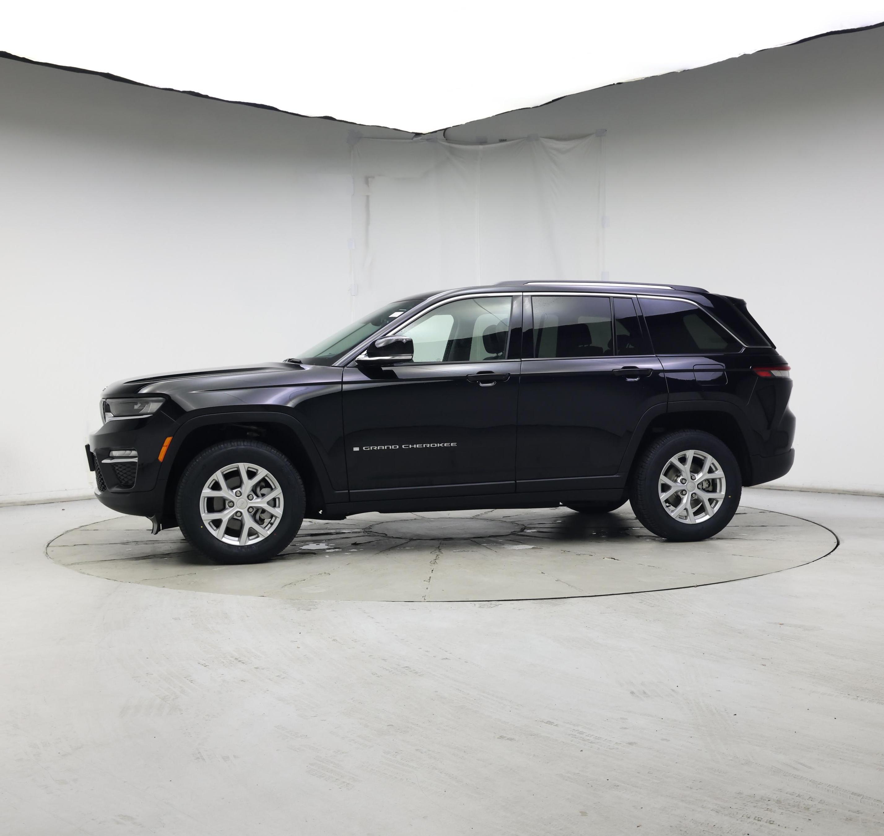 Thumbnail: 2023 Jeep Grand Cherokee - 3