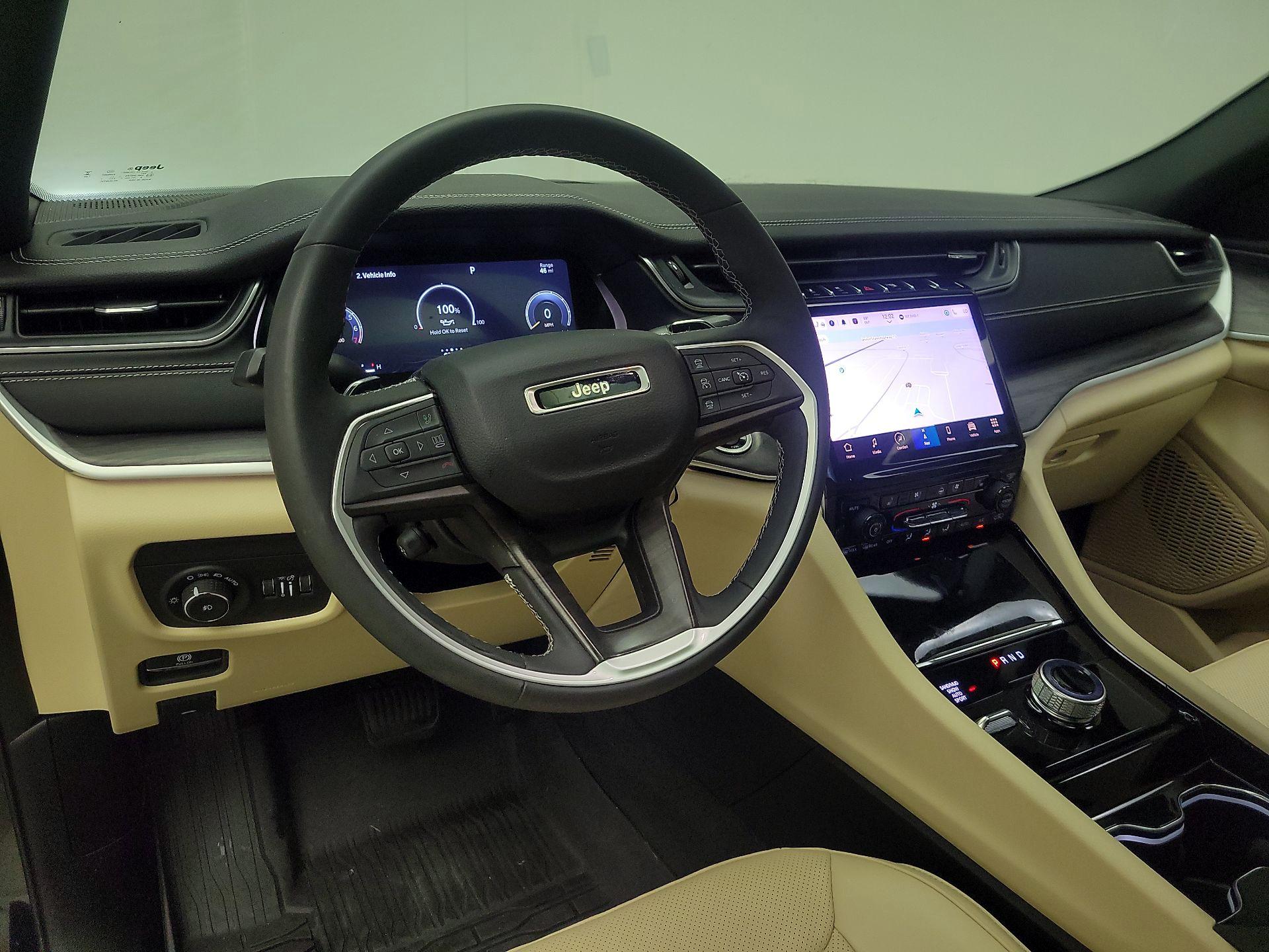 Thumbnail: 2023 Jeep Grand Cherokee L - 9