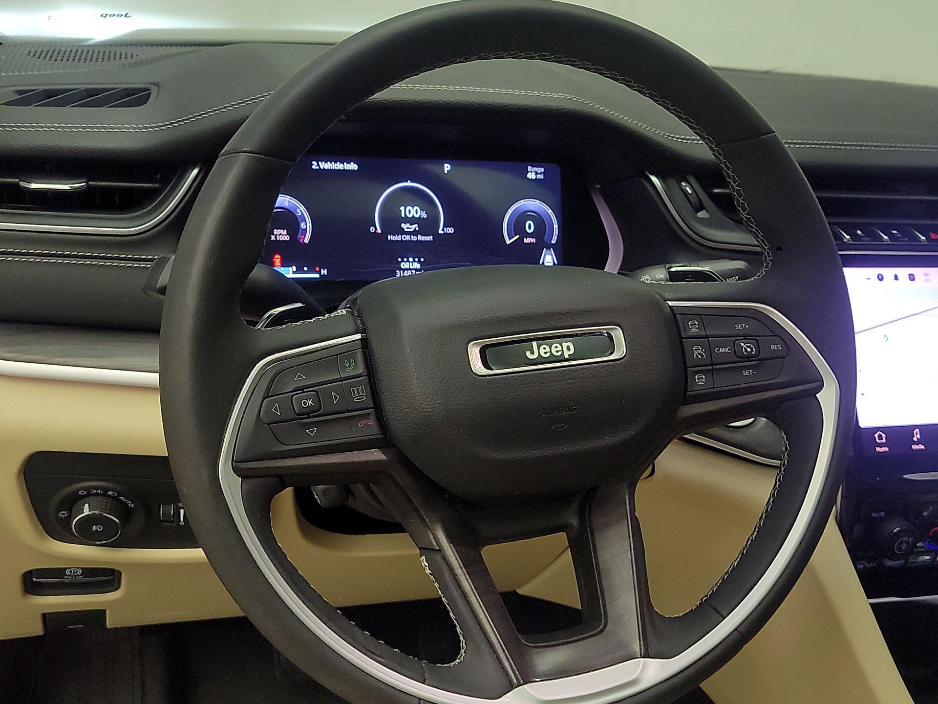 Thumbnail: 2023 Jeep Grand Cherokee L - 10