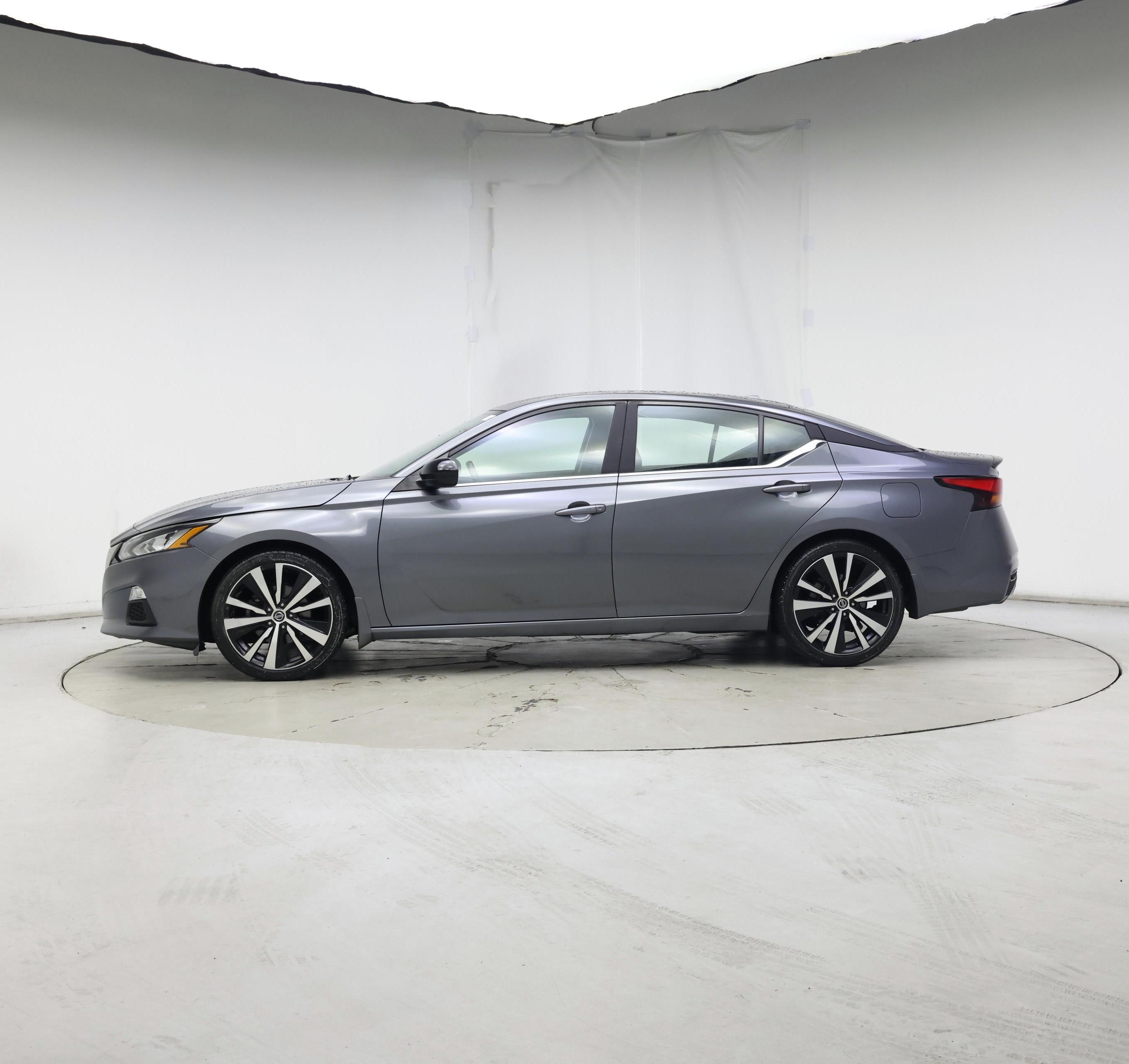 Thumbnail: 2019 Nissan Altima - 3