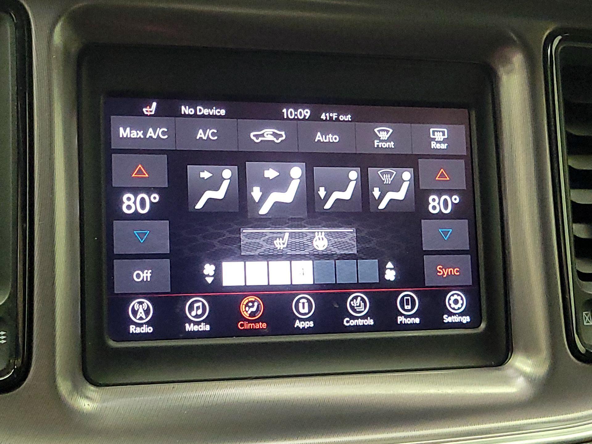 Thumbnail: 2019 Dodge Challenger - 16