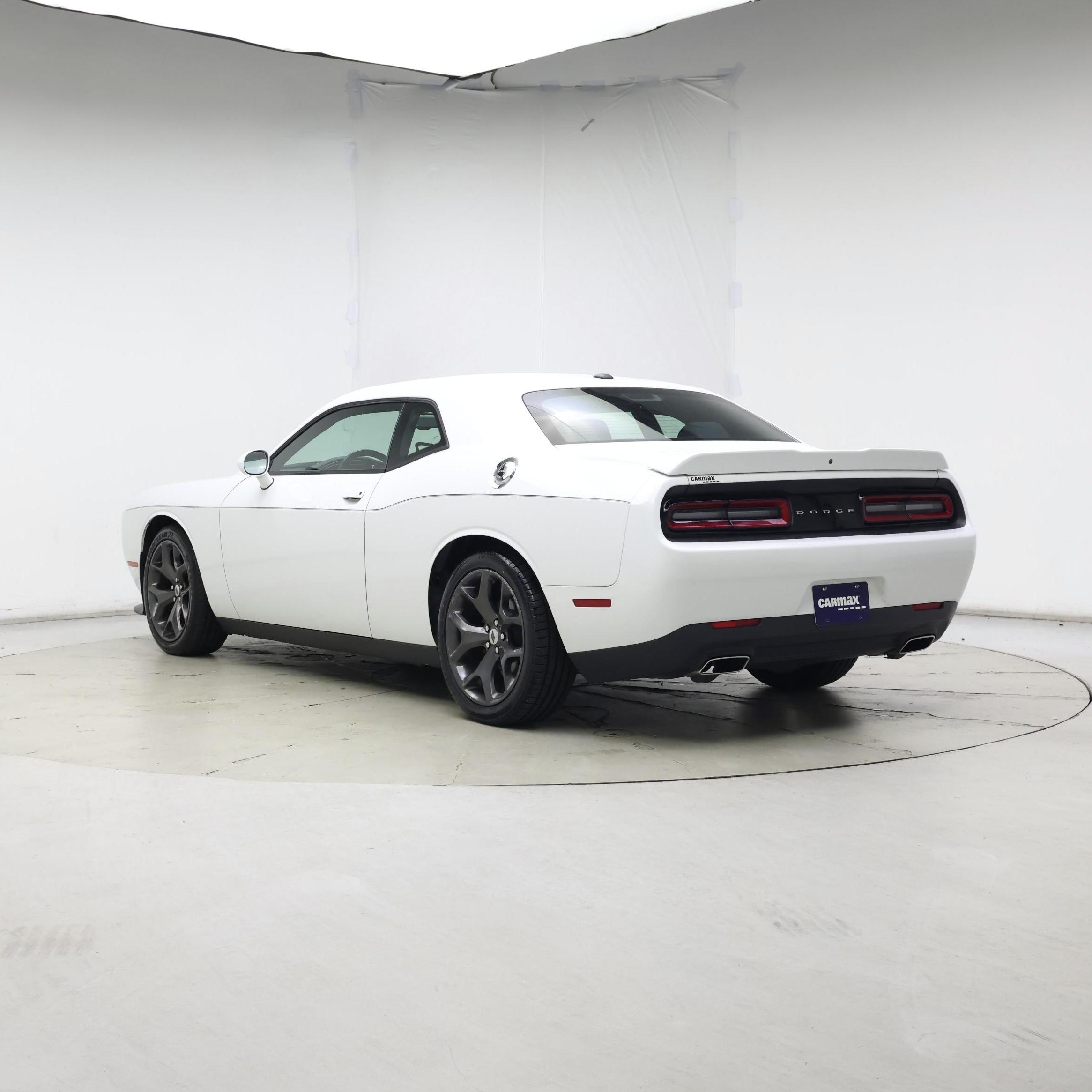 Thumbnail: 2019 Dodge Challenger - 2