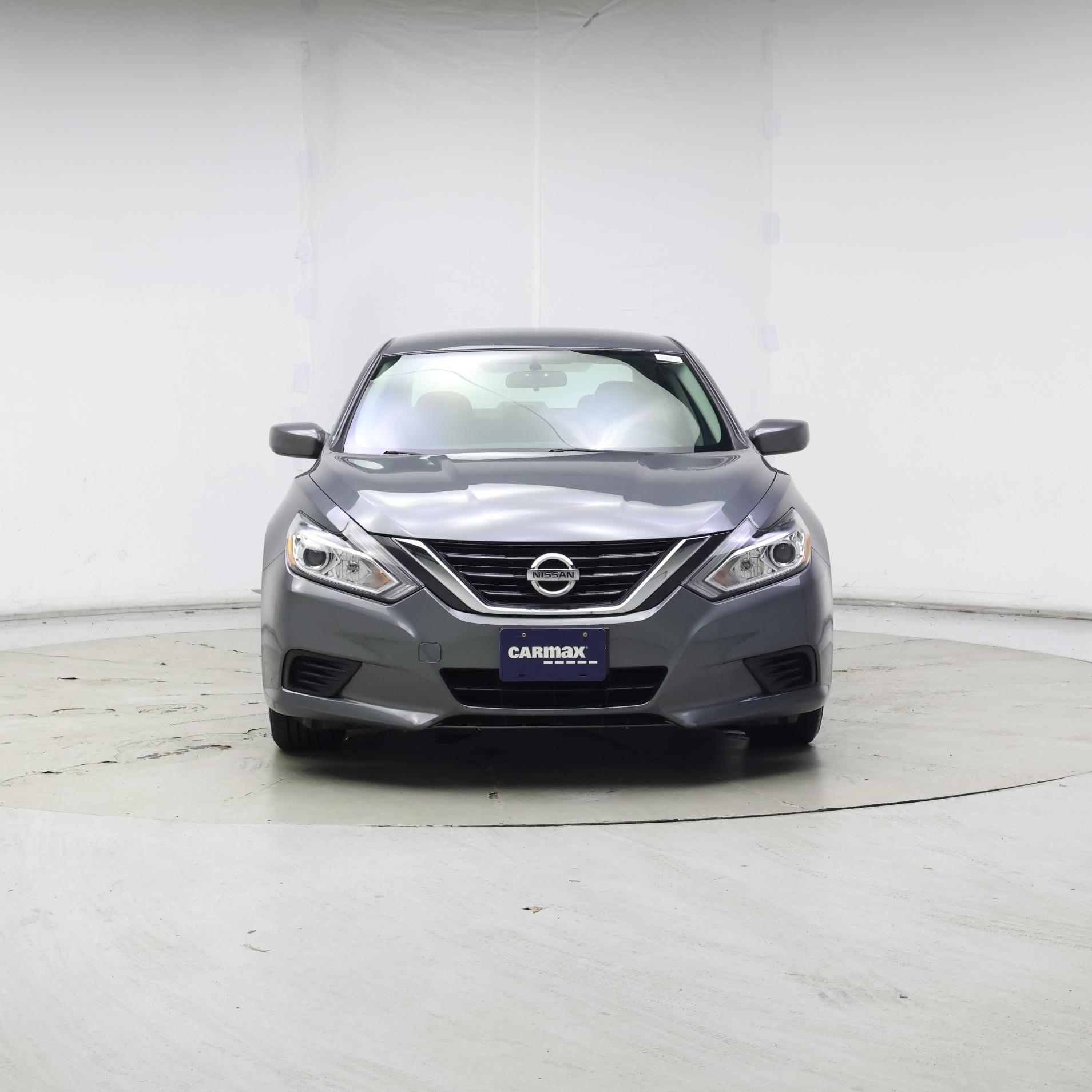 Thumbnail: 2018 Nissan Altima - 5
