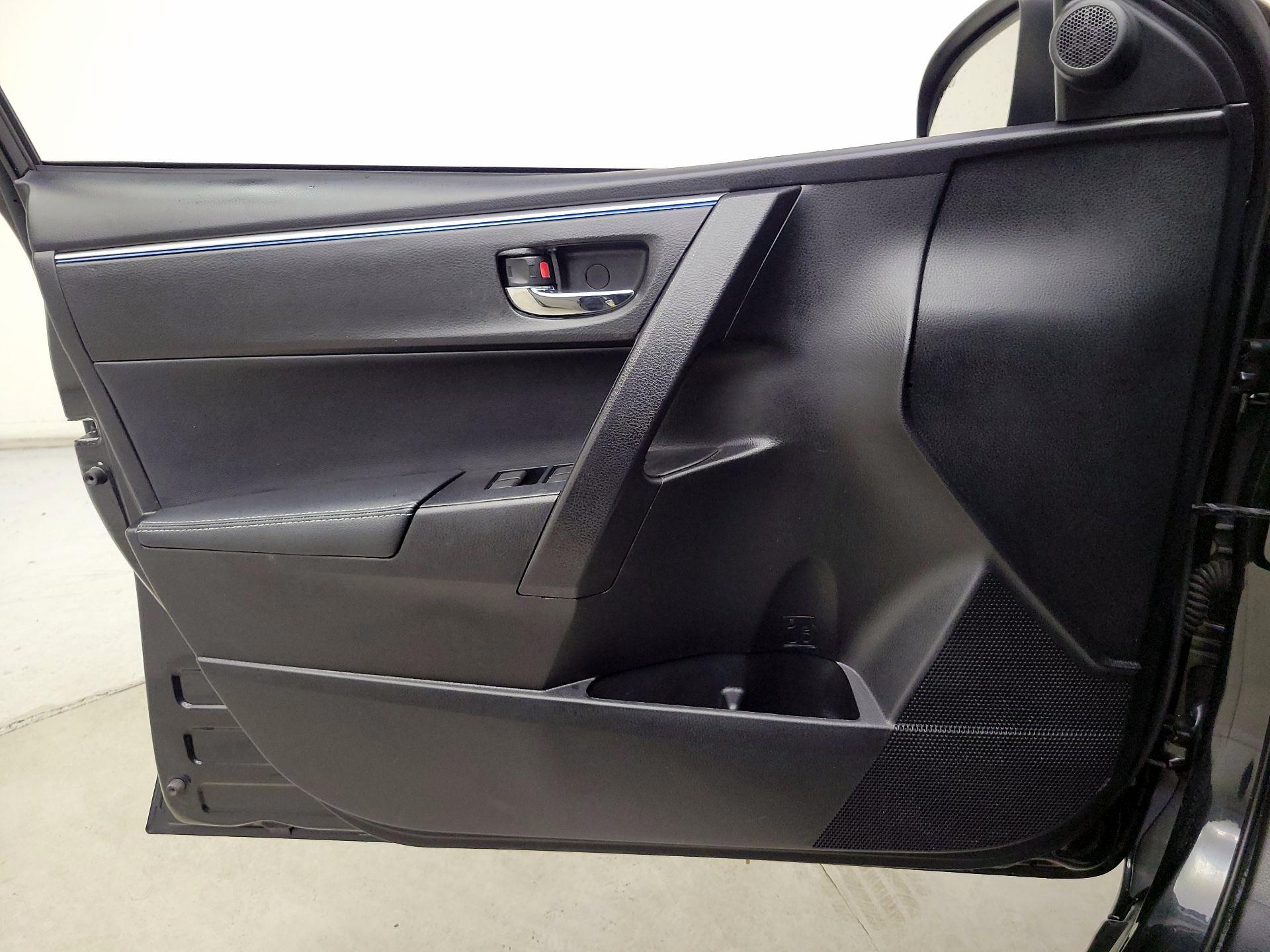 Thumbnail: 2016 Toyota Corolla - 12