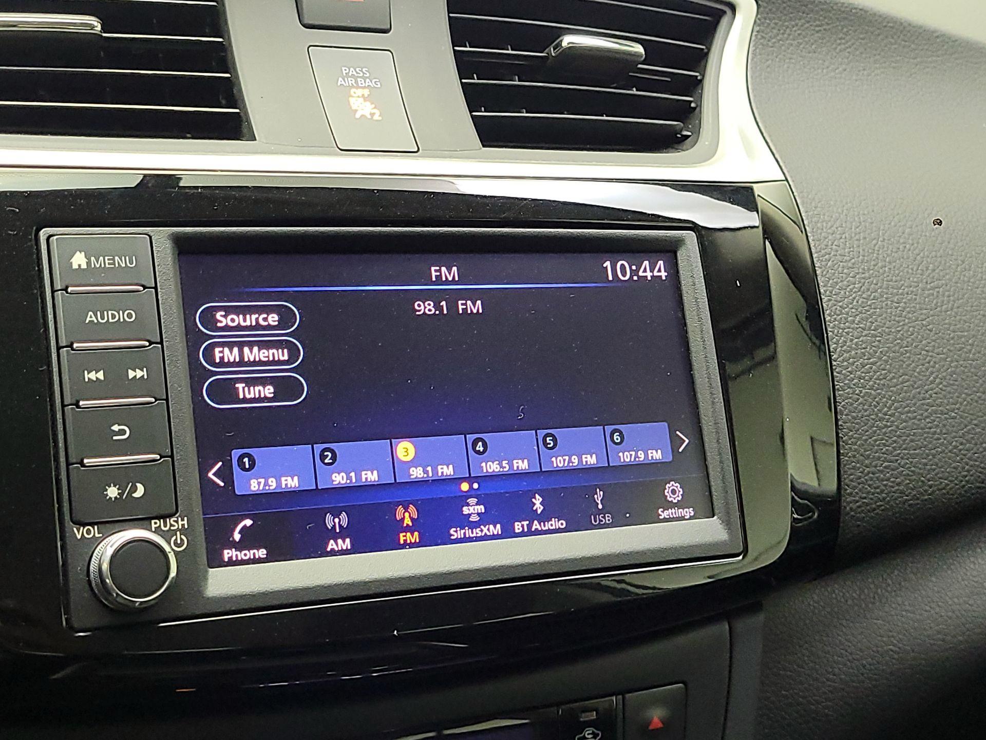 Thumbnail: 2019 Nissan Sentra - 15