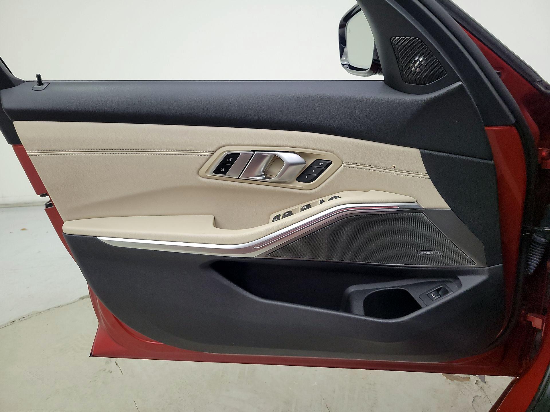 Thumbnail: 2021 BMW 3 Series - 12