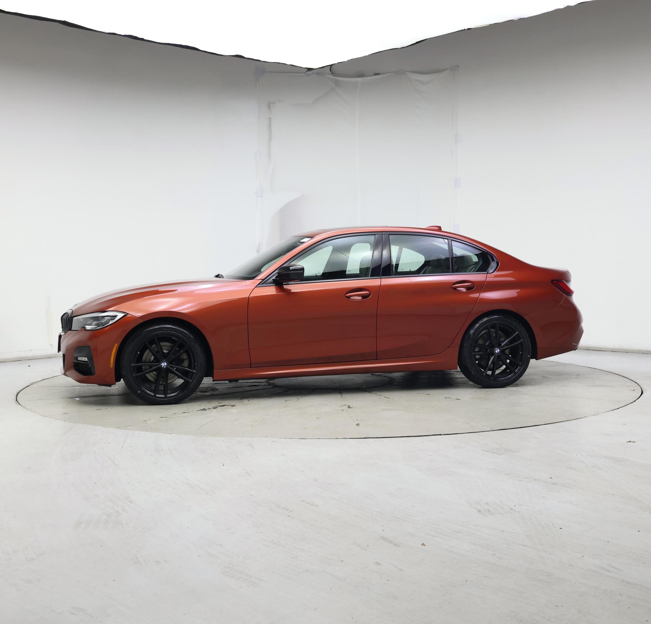 Thumbnail: 2021 BMW 3 Series - 3