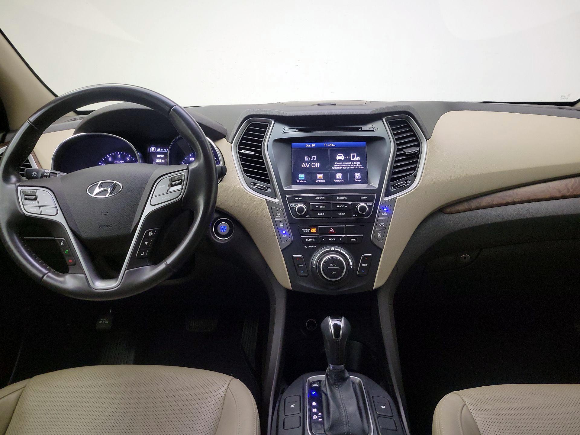 Thumbnail: 2017 Hyundai Santa Fe - 9