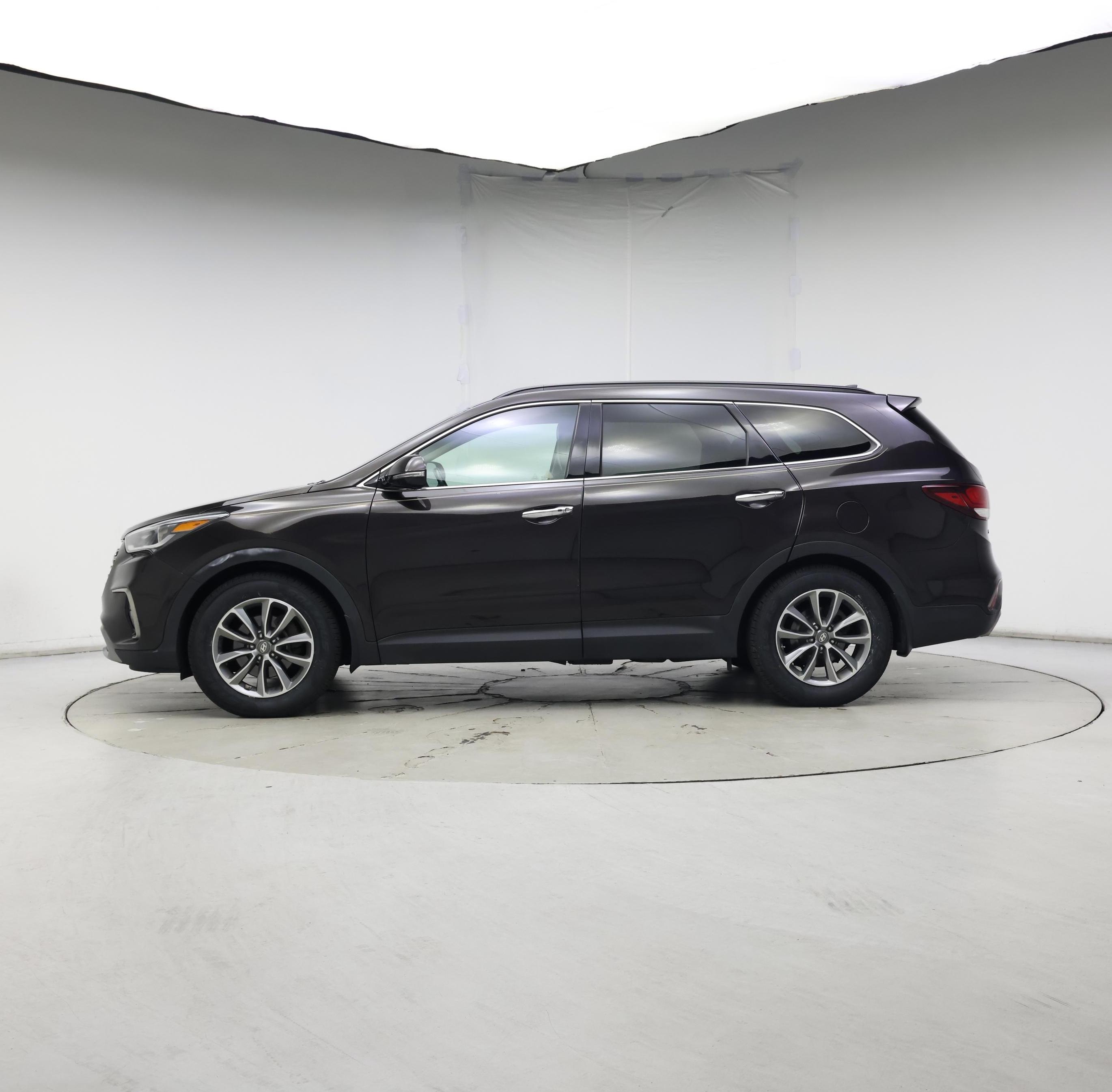 Thumbnail: 2017 Hyundai Santa Fe - 3