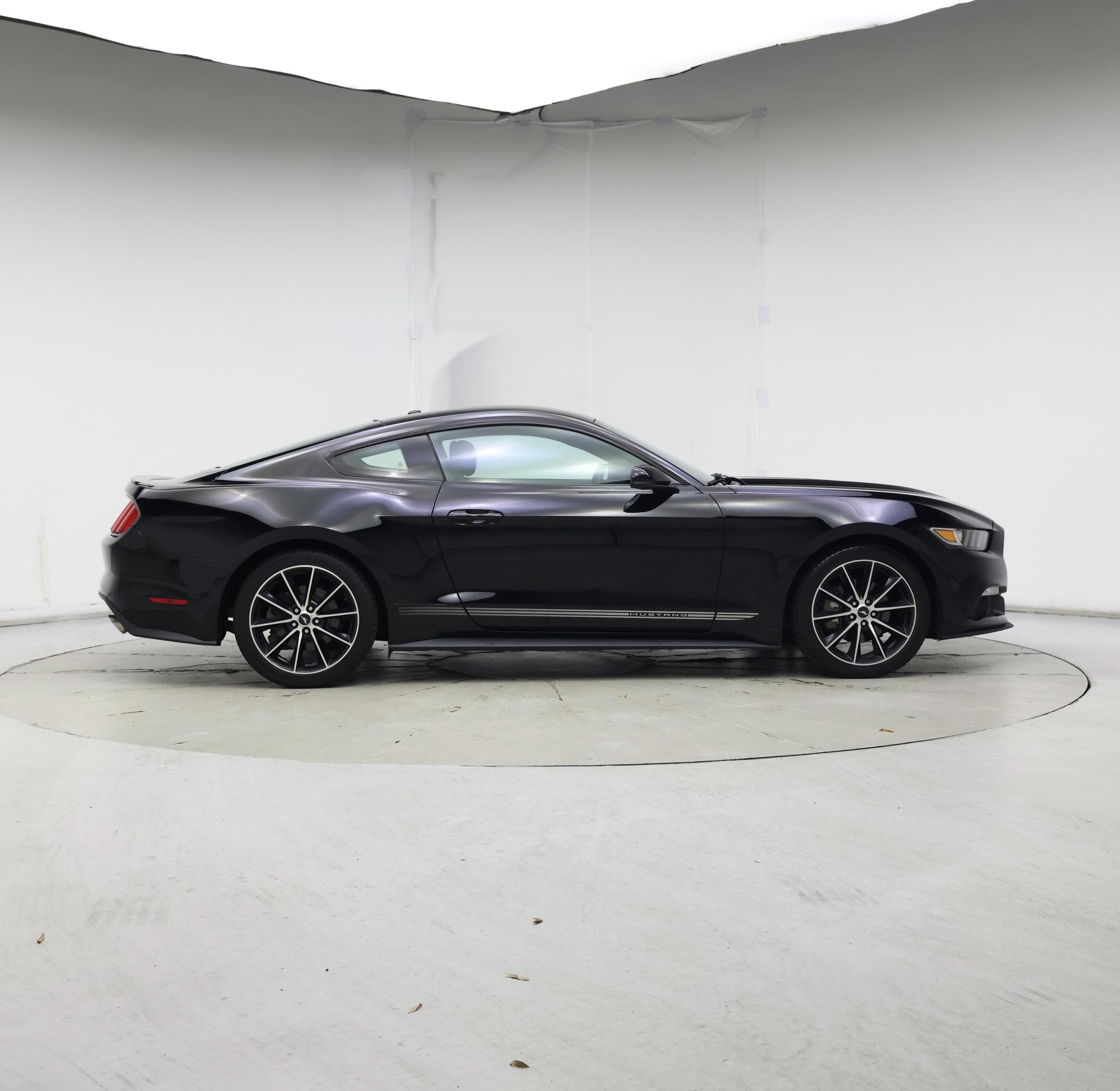 Thumbnail: 2017 Ford Mustang - 7