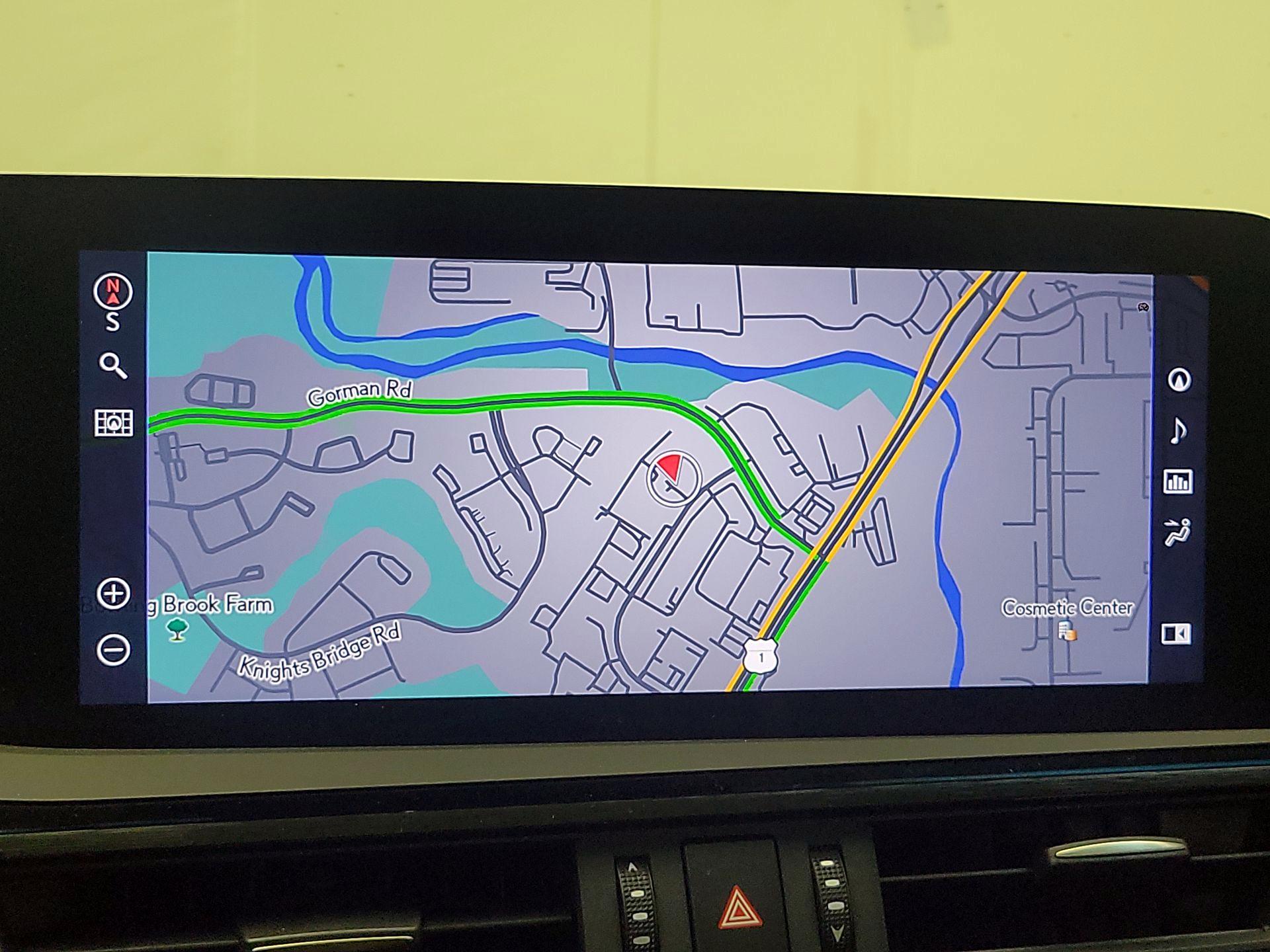 Thumbnail: 2022 Lexus ES - 13