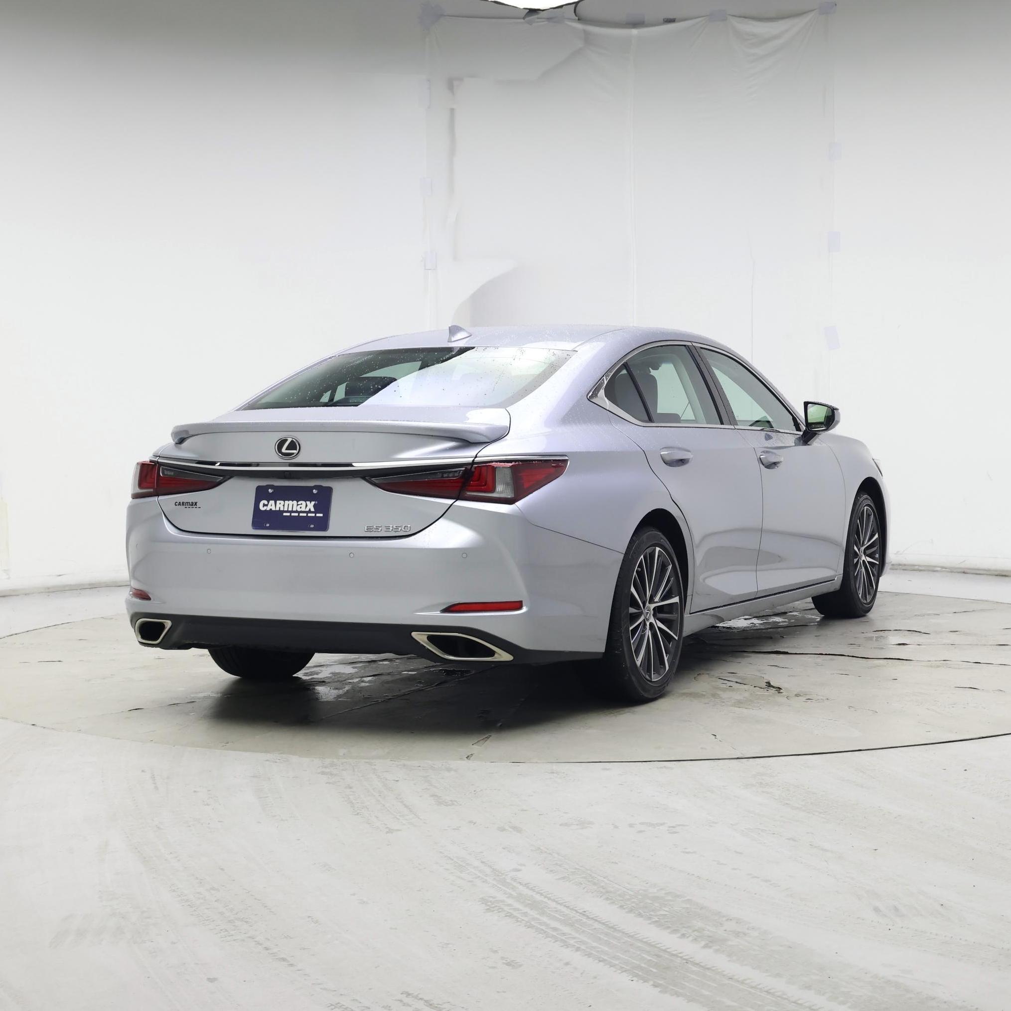 Thumbnail: 2022 Lexus ES - 8