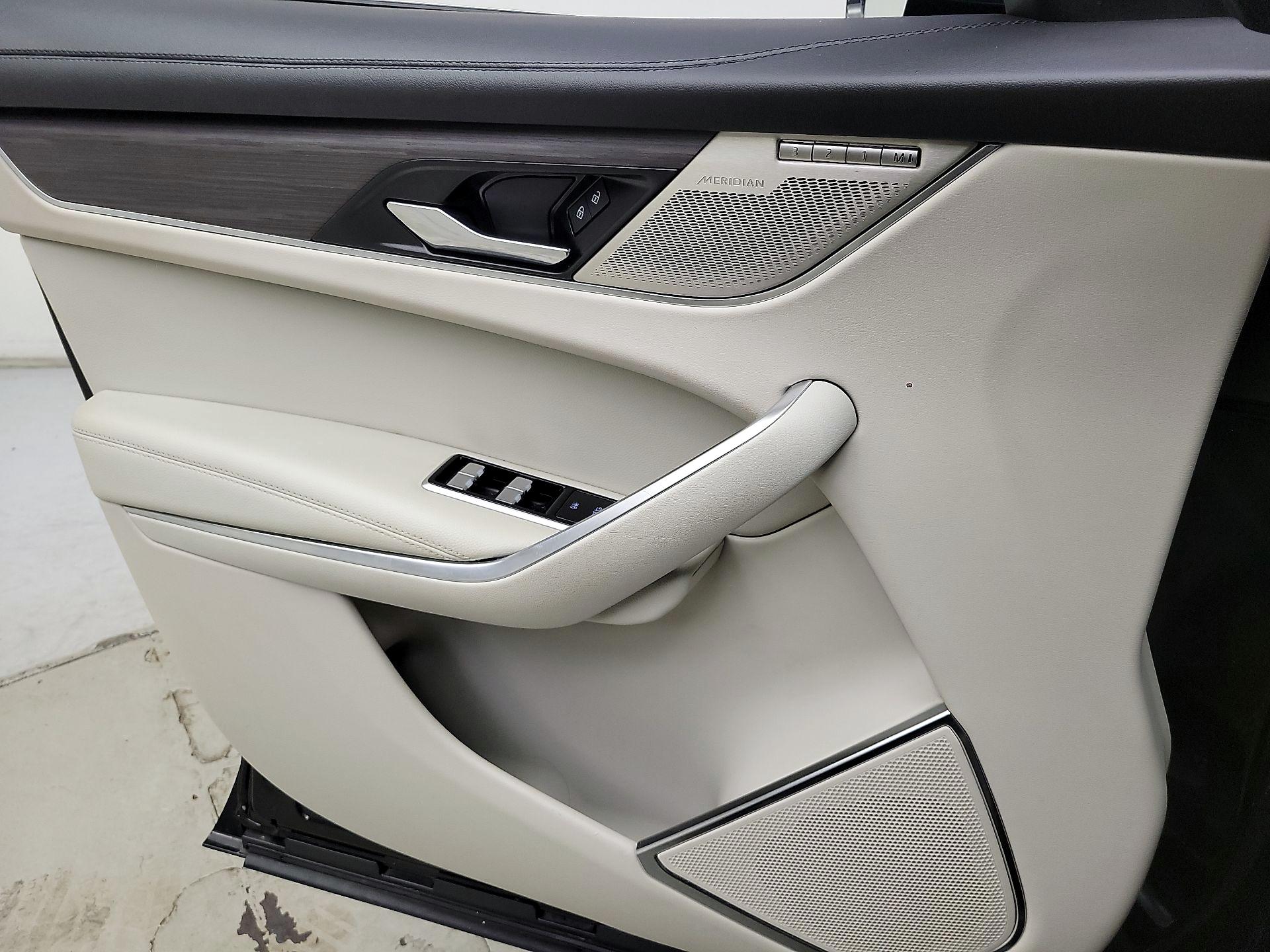 Thumbnail: 2023 Jaguar F-Pace - 12