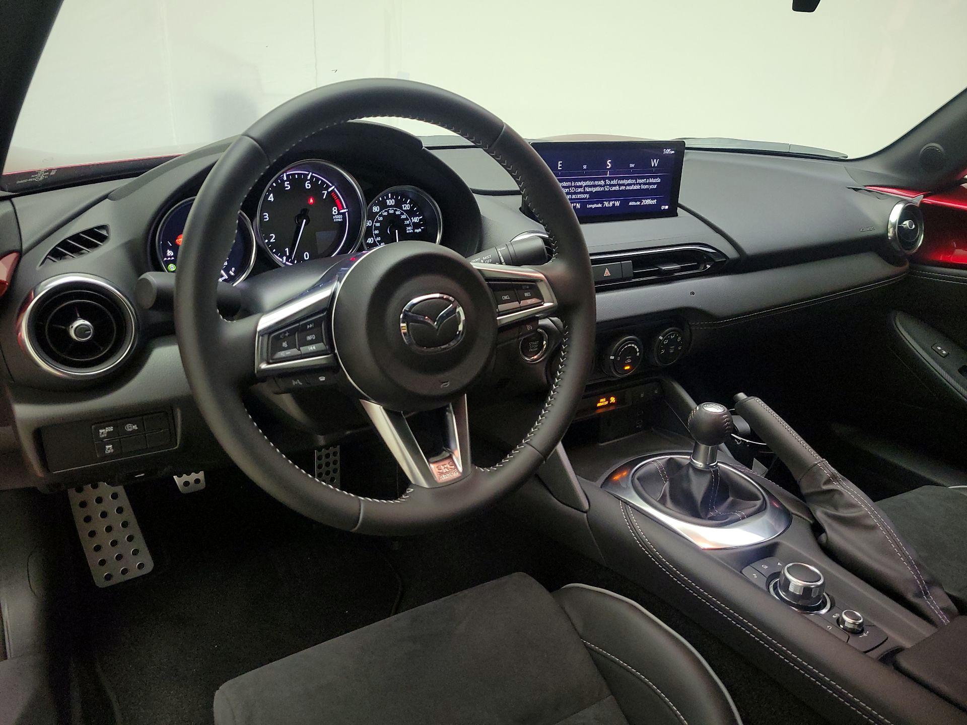 Thumbnail: 2025 Mazda MX-5 Miata - 9