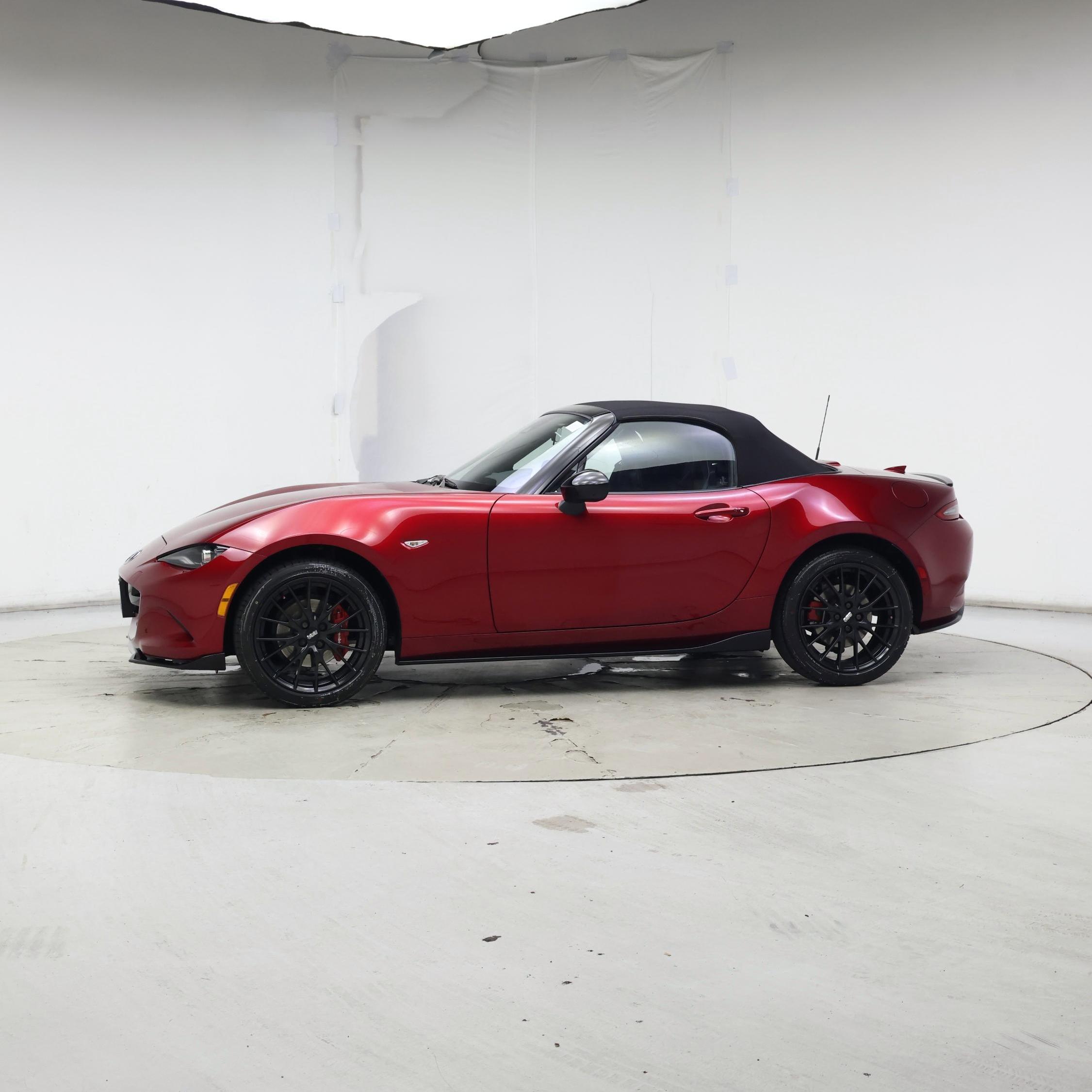 Thumbnail: 2025 Mazda MX-5 Miata - 3
