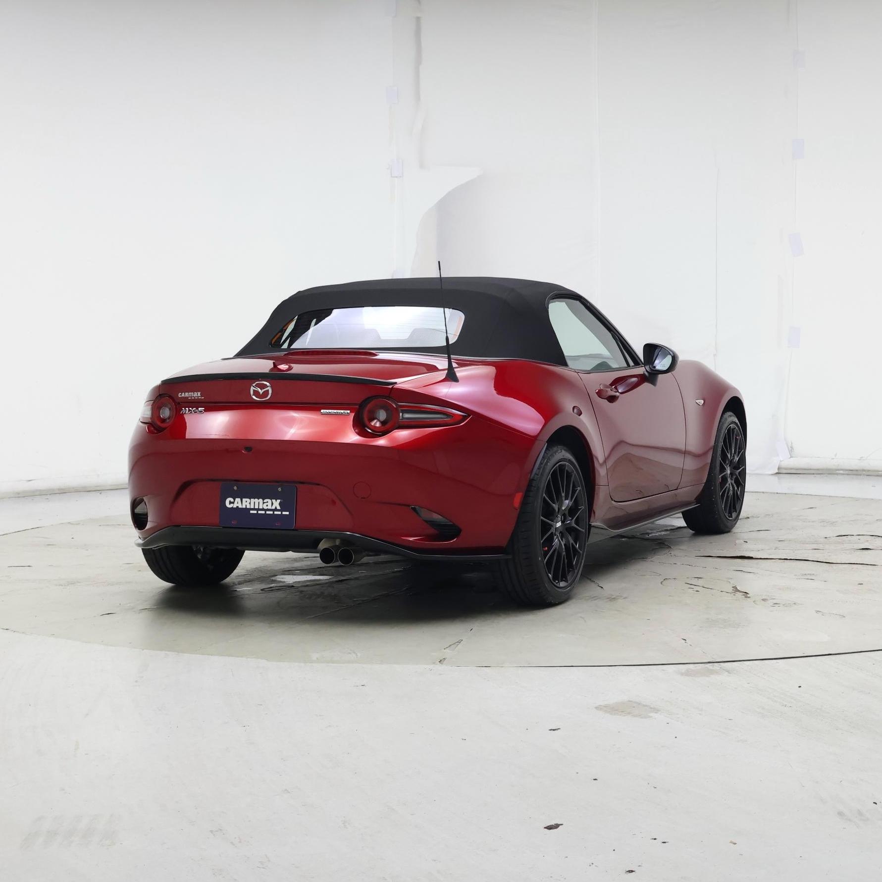 Thumbnail: 2025 Mazda MX-5 Miata - 8