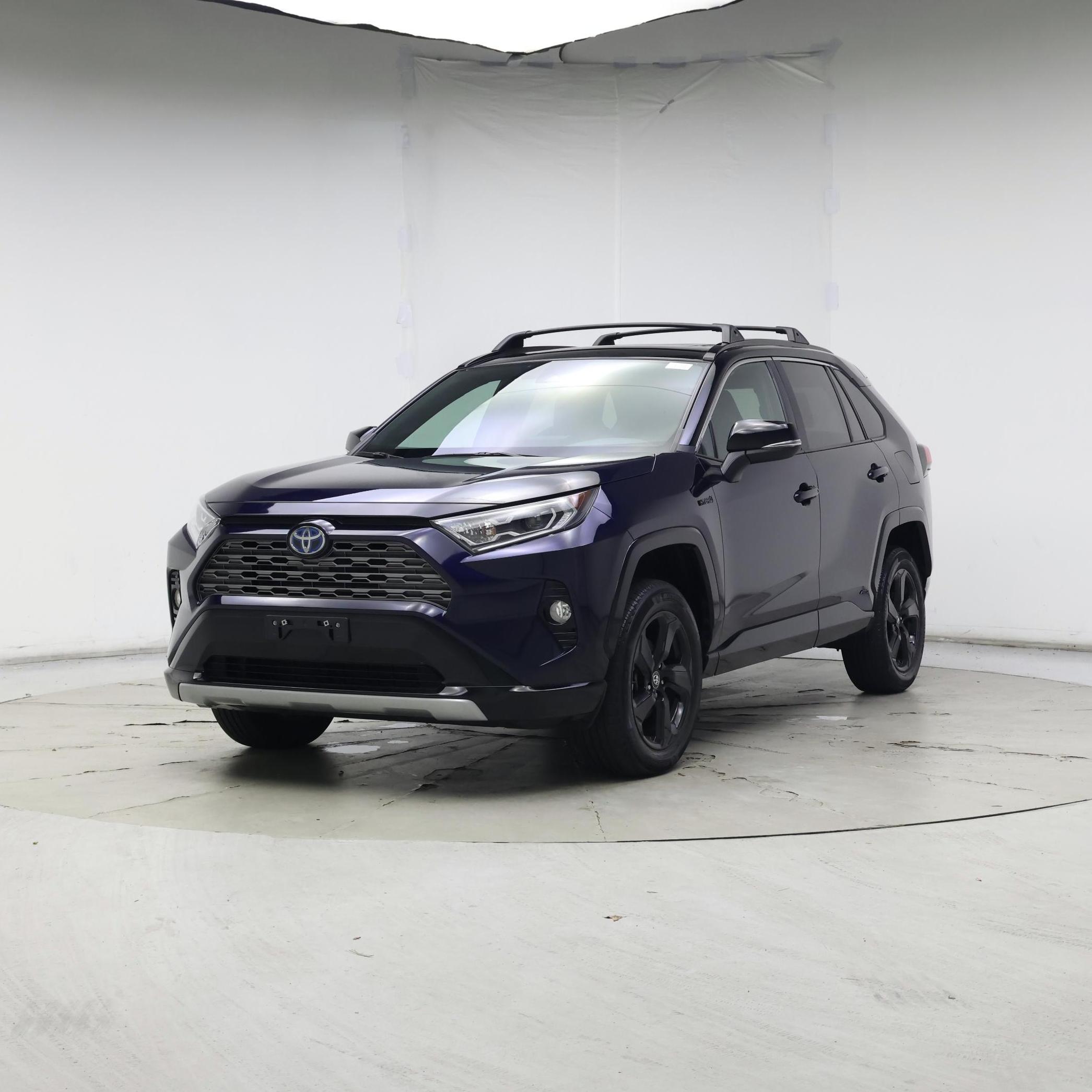 Thumbnail: 2021 Toyota RAV4 - 4