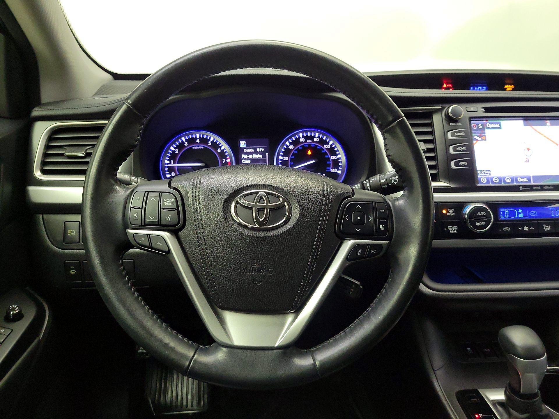 Thumbnail: 2018 Toyota Highlander - 10