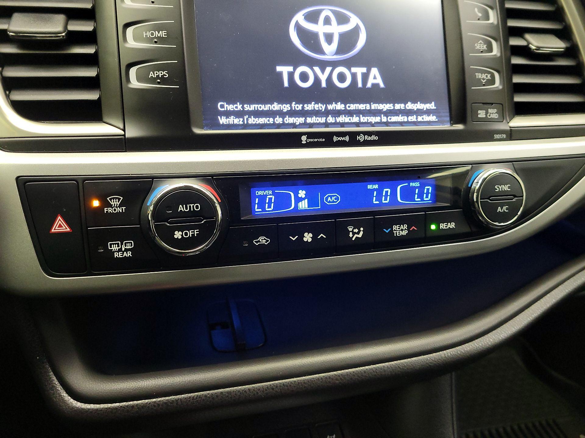 Thumbnail: 2018 Toyota Highlander - 17