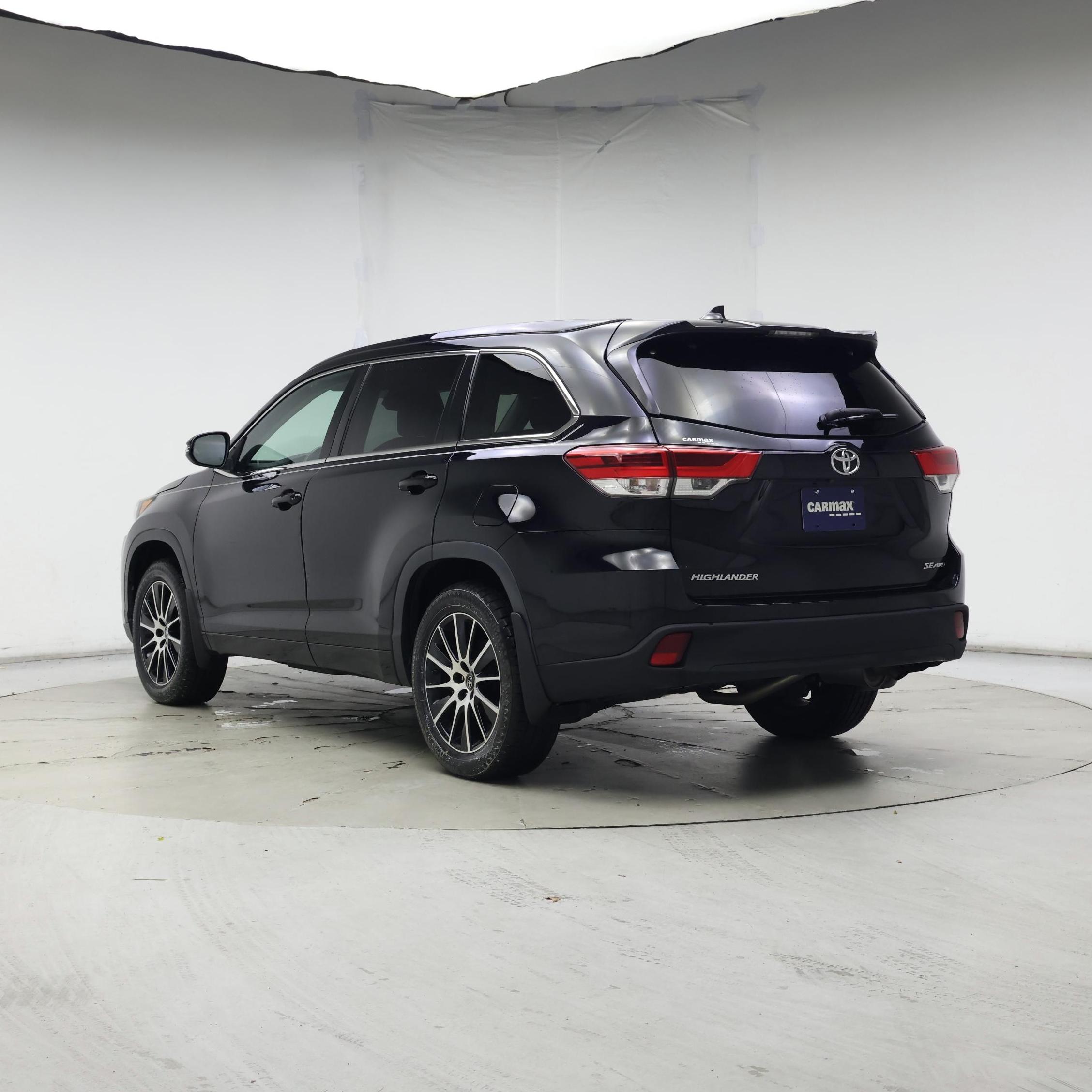 Thumbnail: 2018 Toyota Highlander - 2