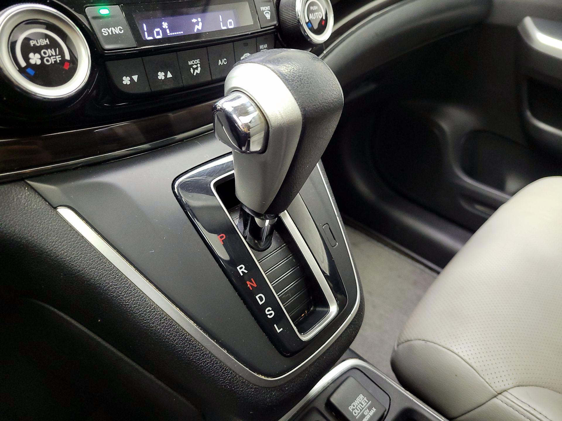 Thumbnail: 2016 Honda CR-V - 17