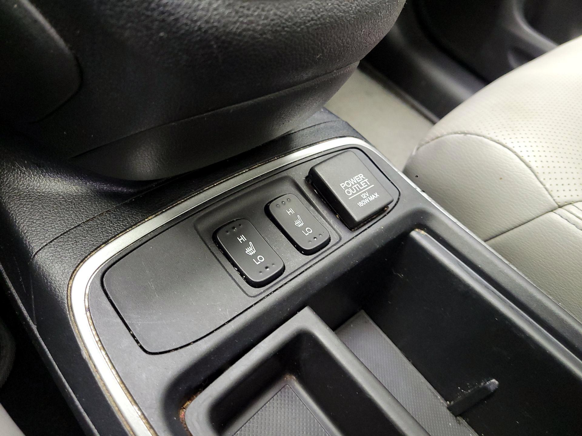 Thumbnail: 2016 Honda CR-V - 18