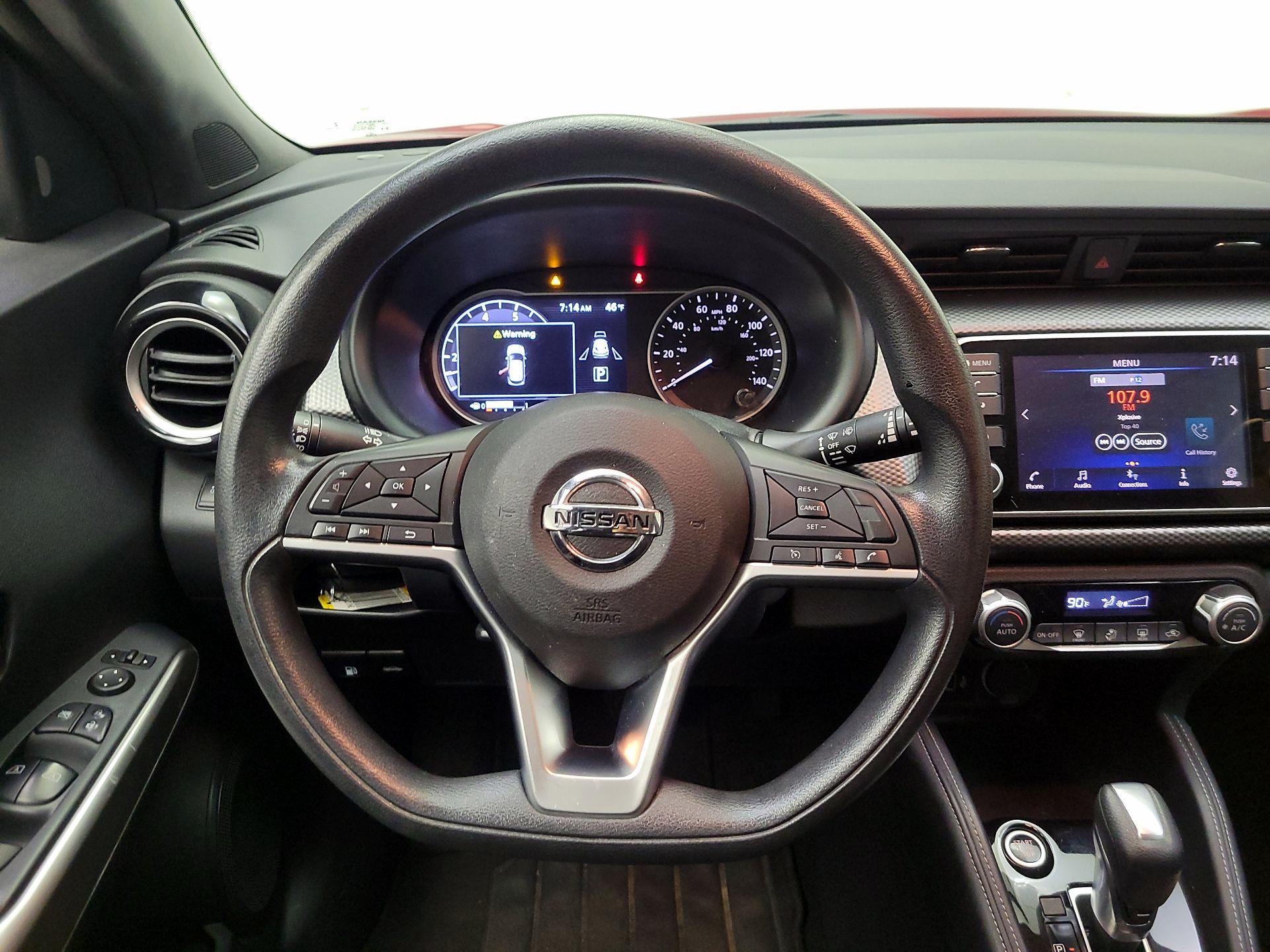 Thumbnail: 2018 Nissan Kicks - 10