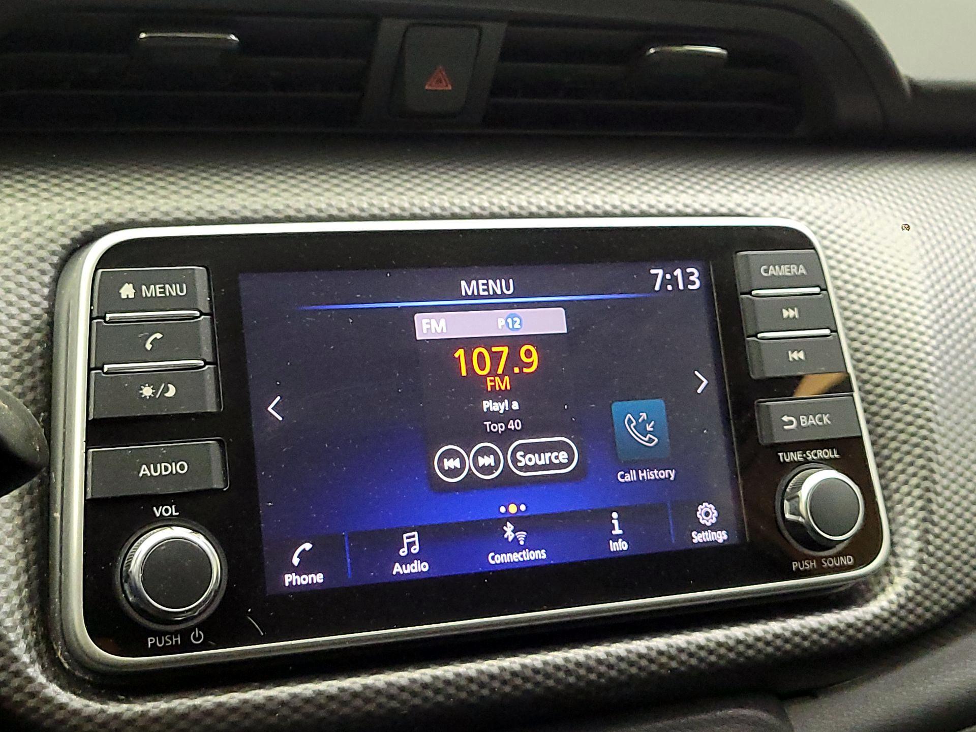 Thumbnail: 2018 Nissan Kicks - 15