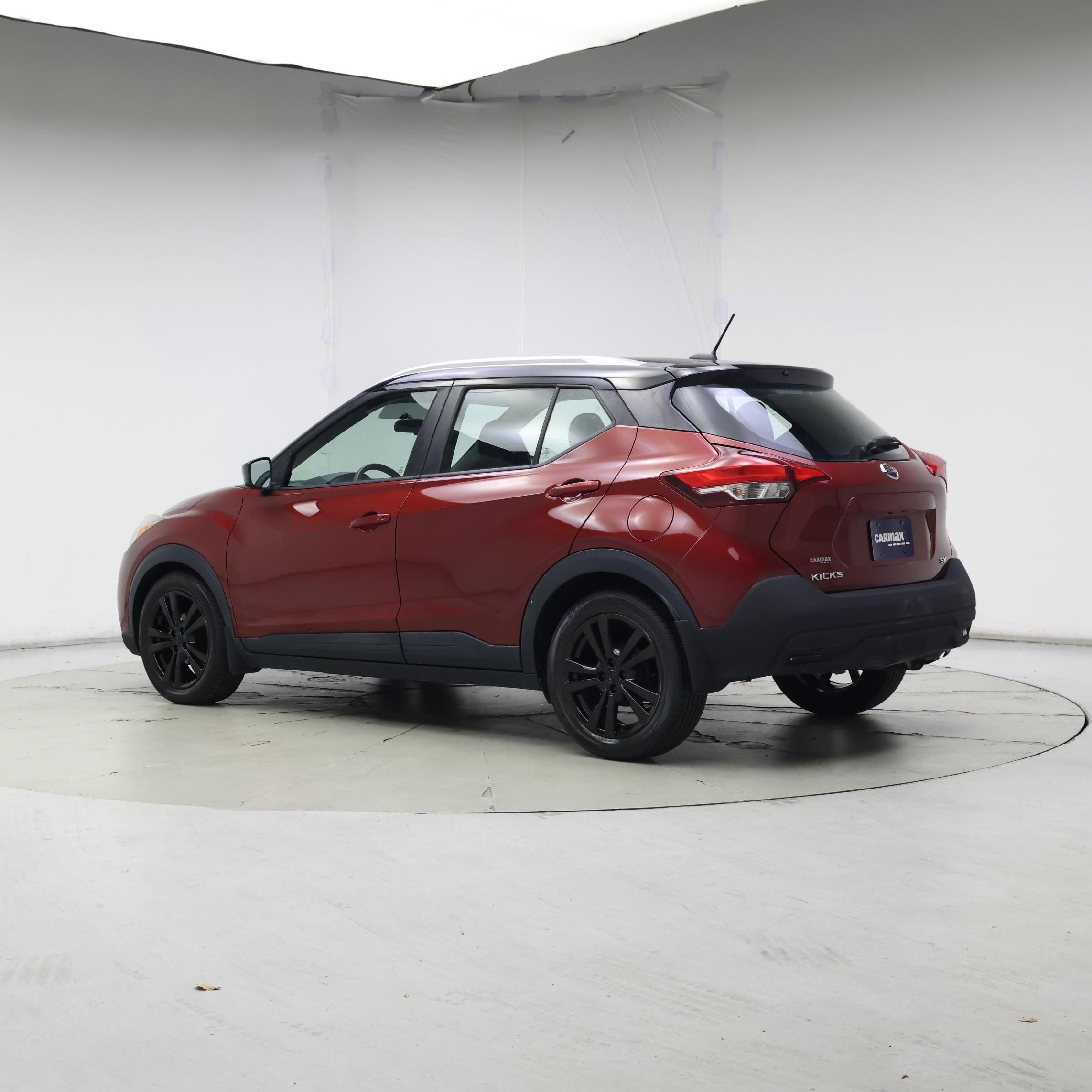 Thumbnail: 2018 Nissan Kicks - 2