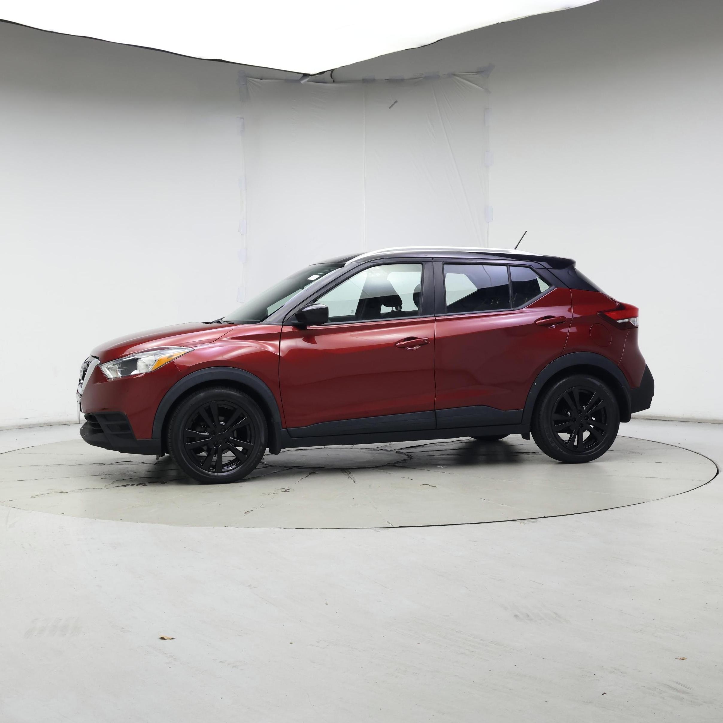 Thumbnail: 2018 Nissan Kicks - 3
