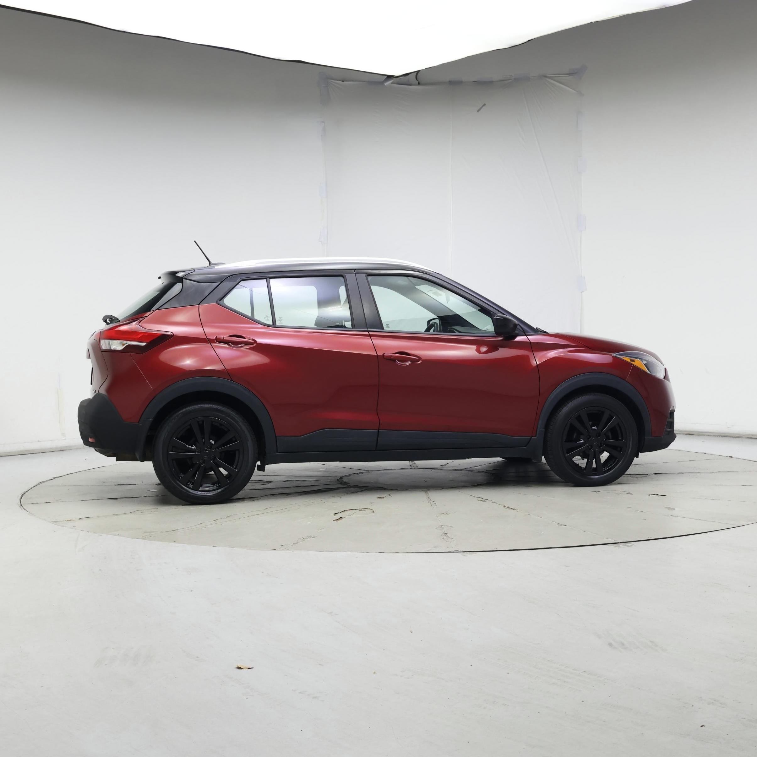 Thumbnail: 2018 Nissan Kicks - 7