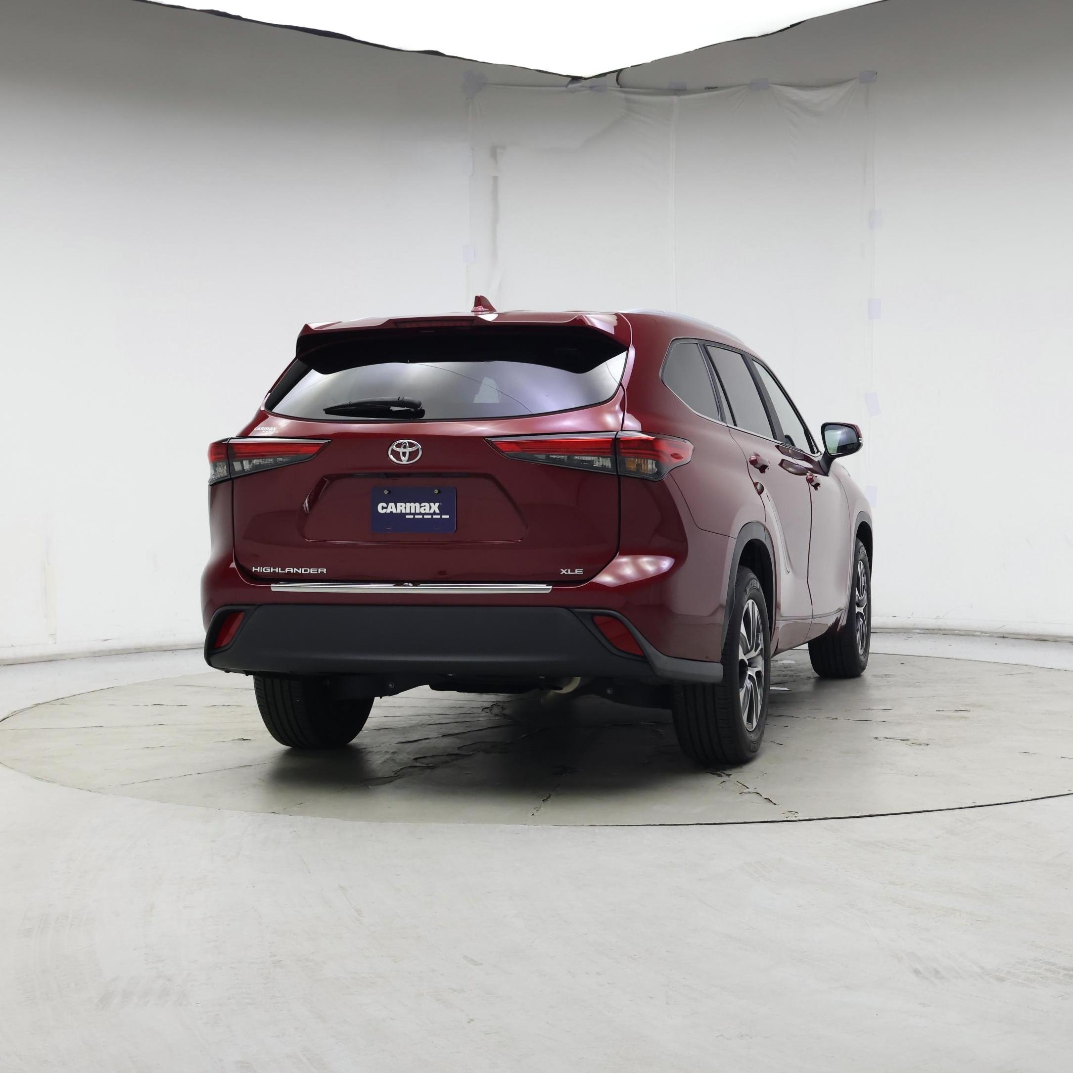 Thumbnail: 2023 Toyota Highlander - 8