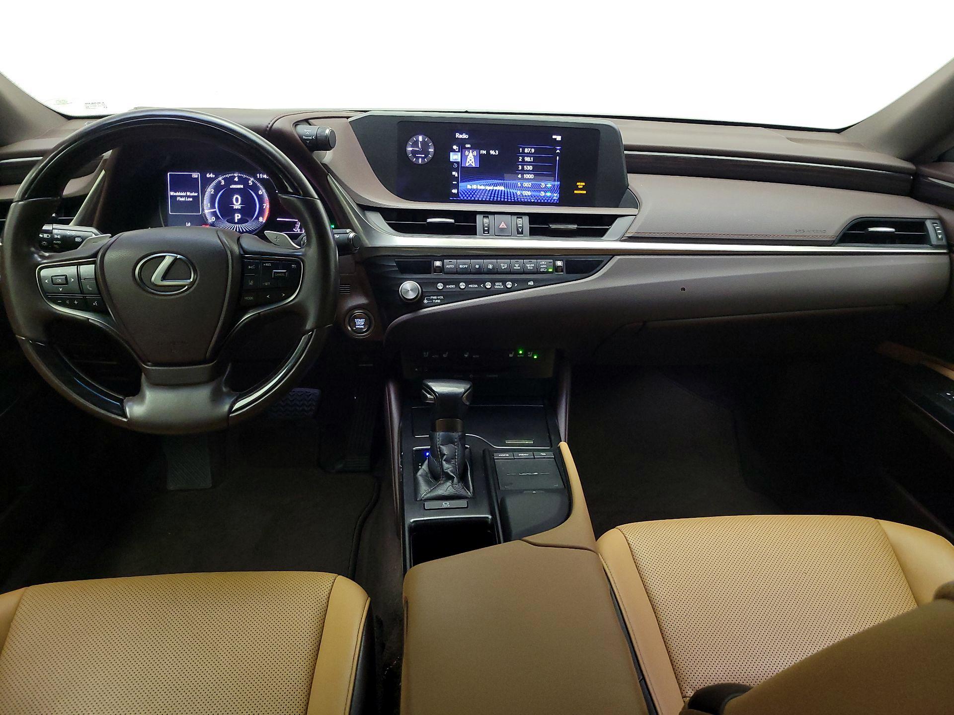 Thumbnail: 2021 Lexus ES - 9