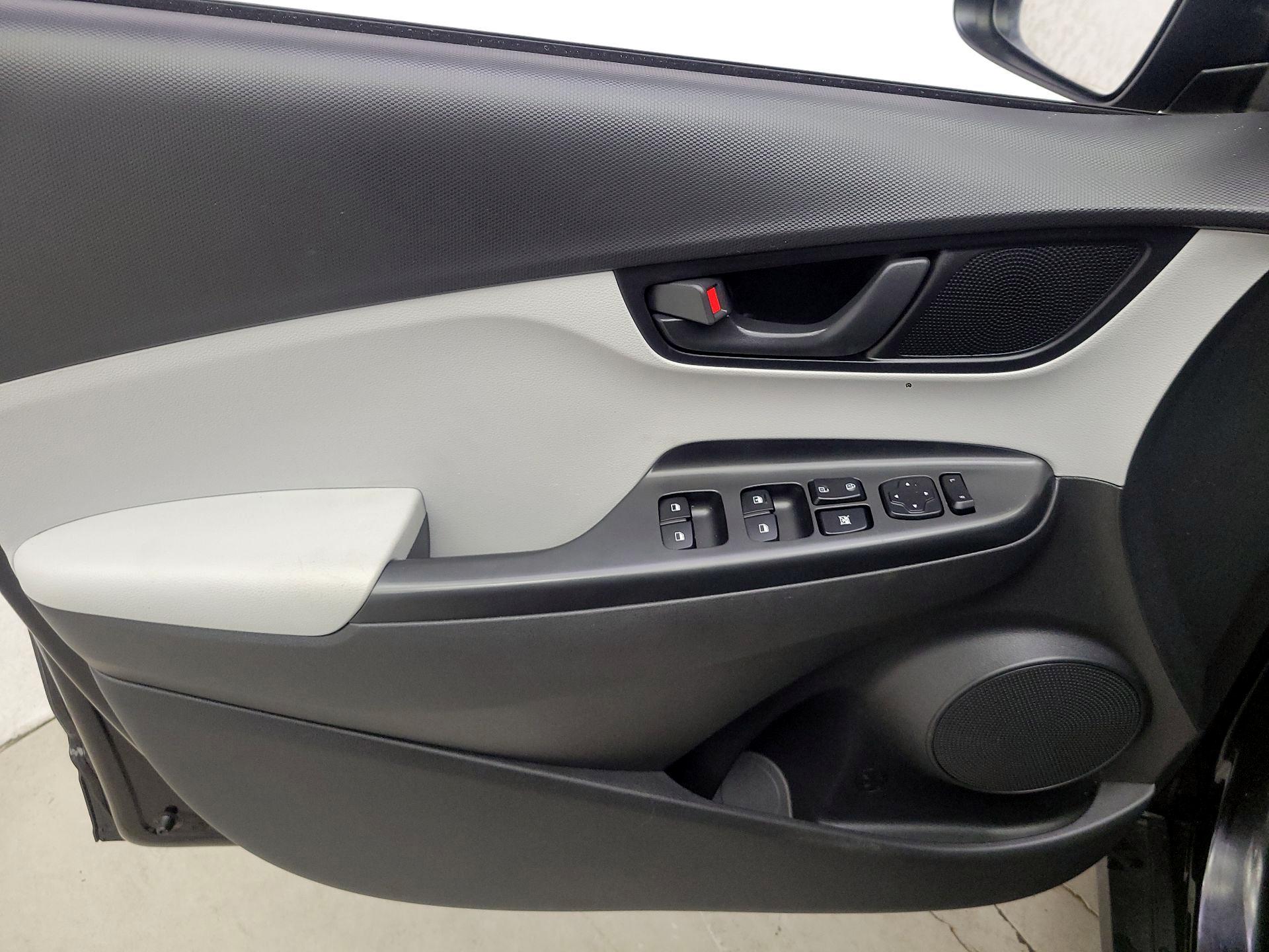 Thumbnail: 2022 Hyundai Kona - 12