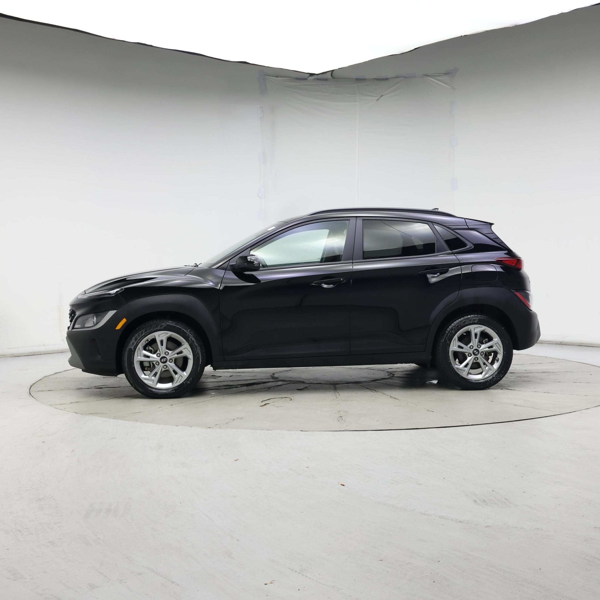 Thumbnail: 2022 Hyundai Kona - 3