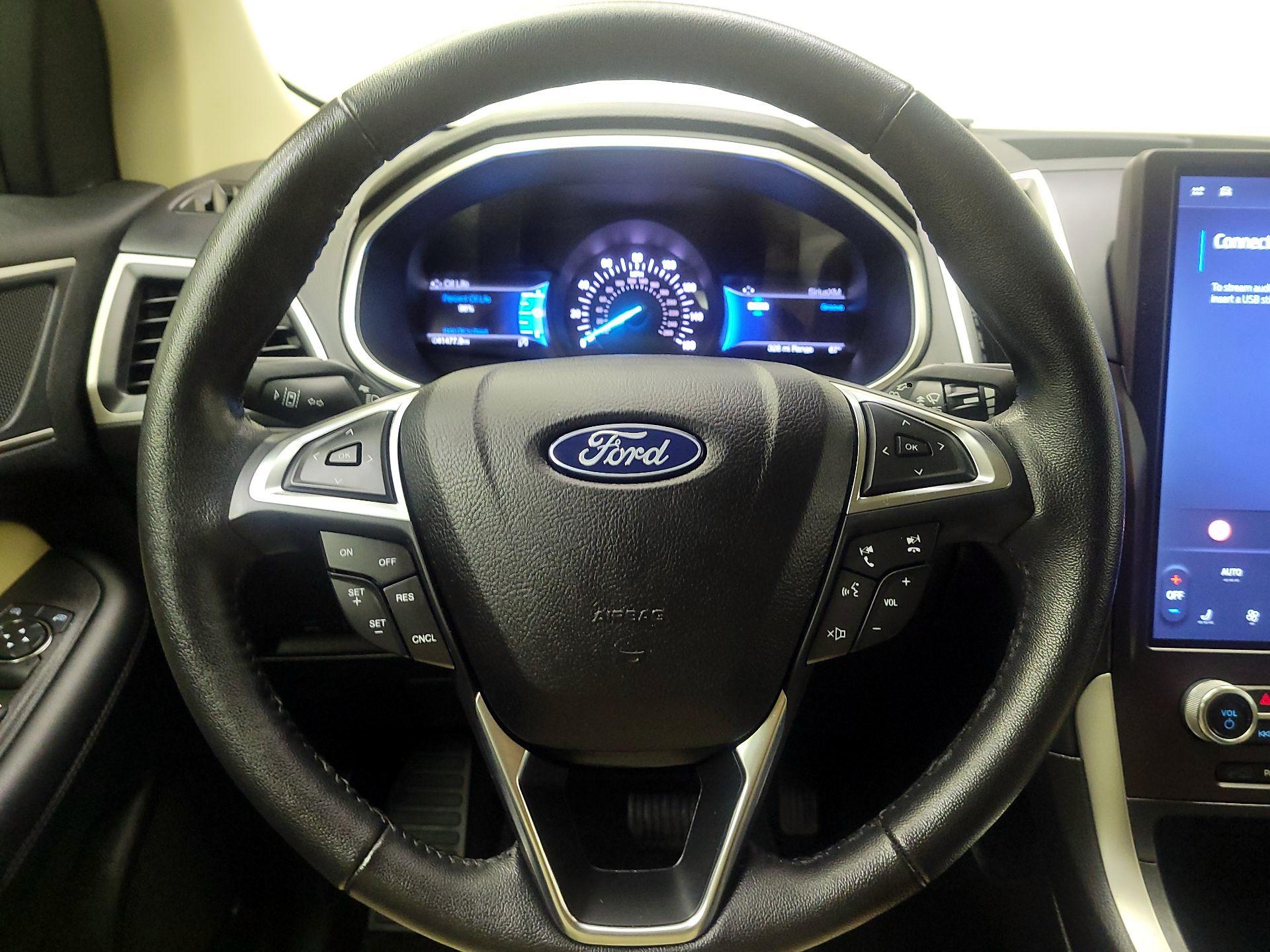 Thumbnail: 2021 Ford Edge - 10