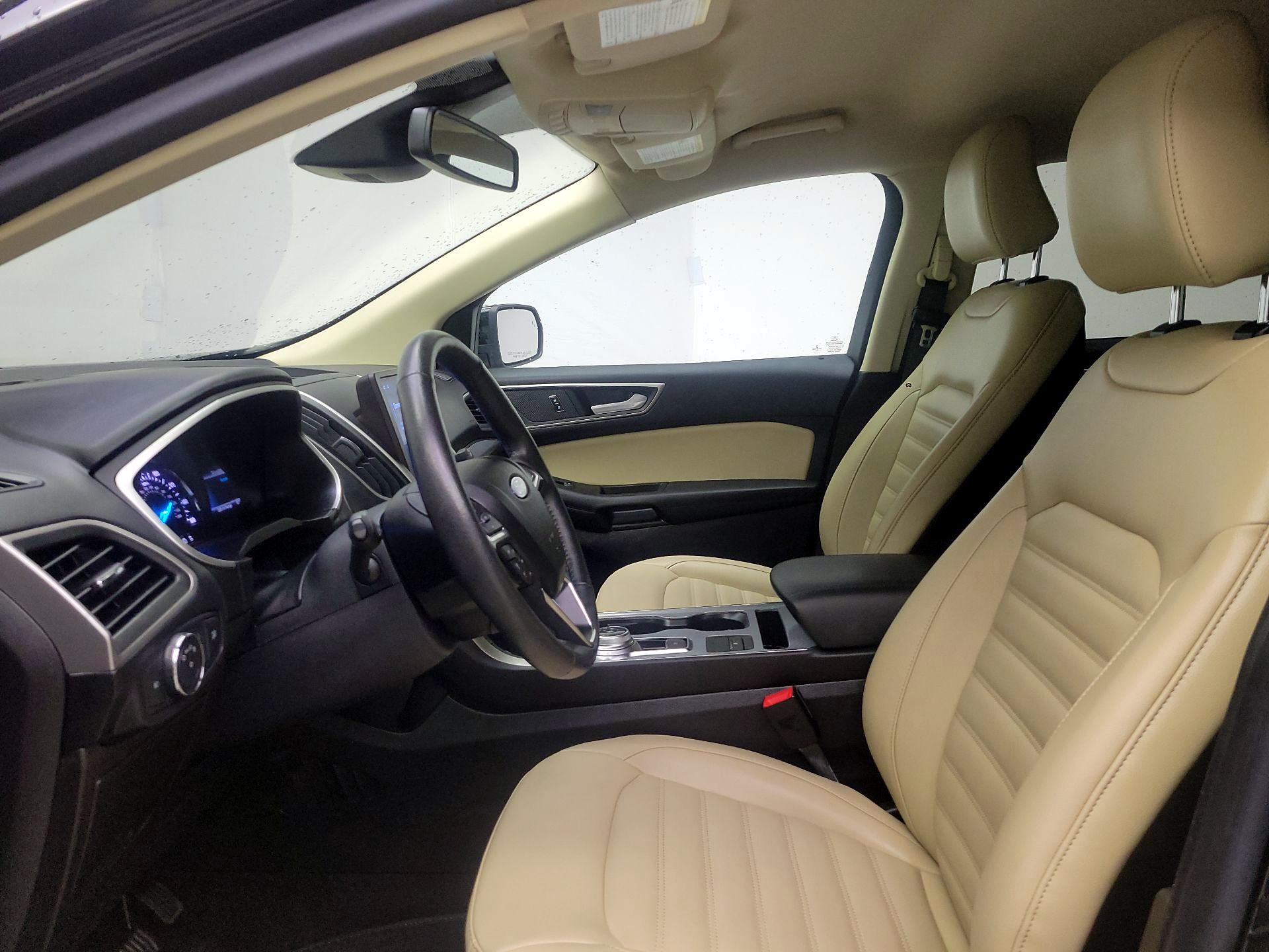Thumbnail: 2021 Ford Edge - 11