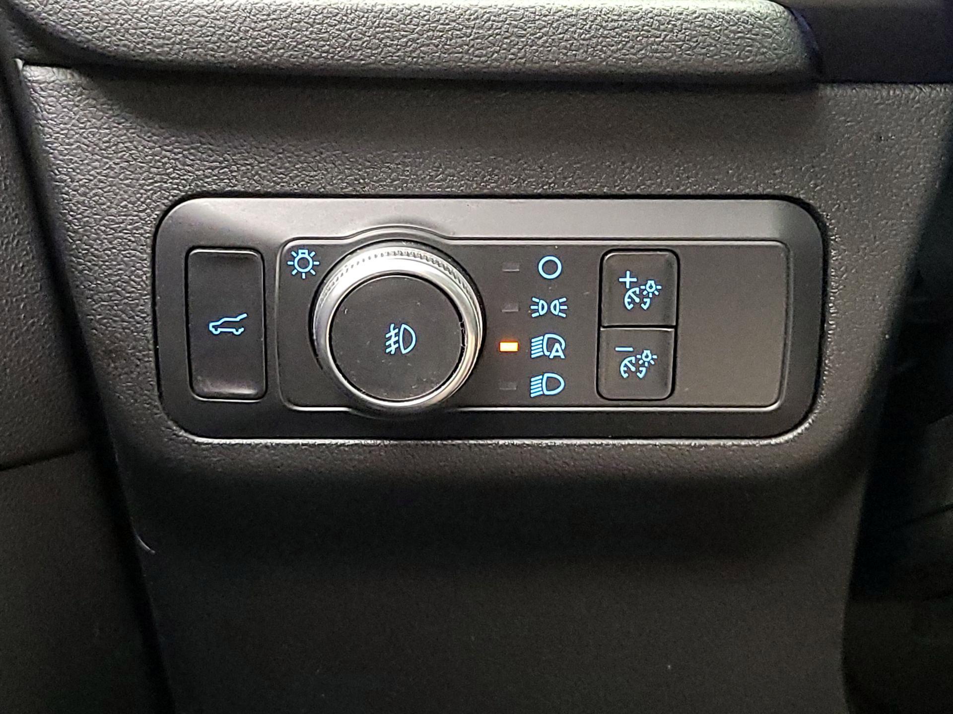 Thumbnail: 2021 Ford Escape - 13