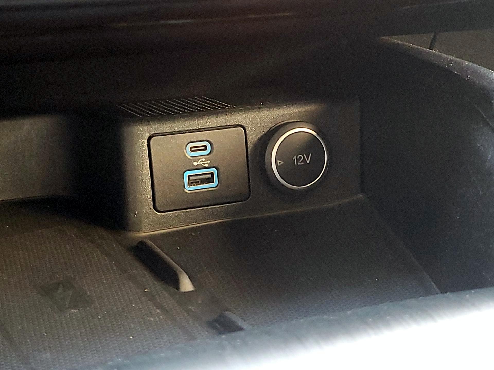 Thumbnail: 2021 Ford Escape - 18