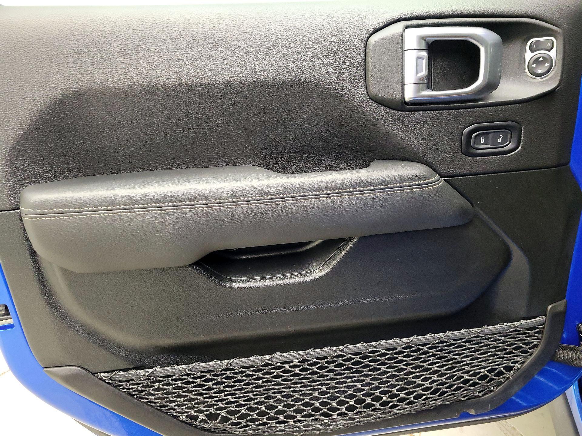 Thumbnail: 2022 Jeep Wrangler - 12