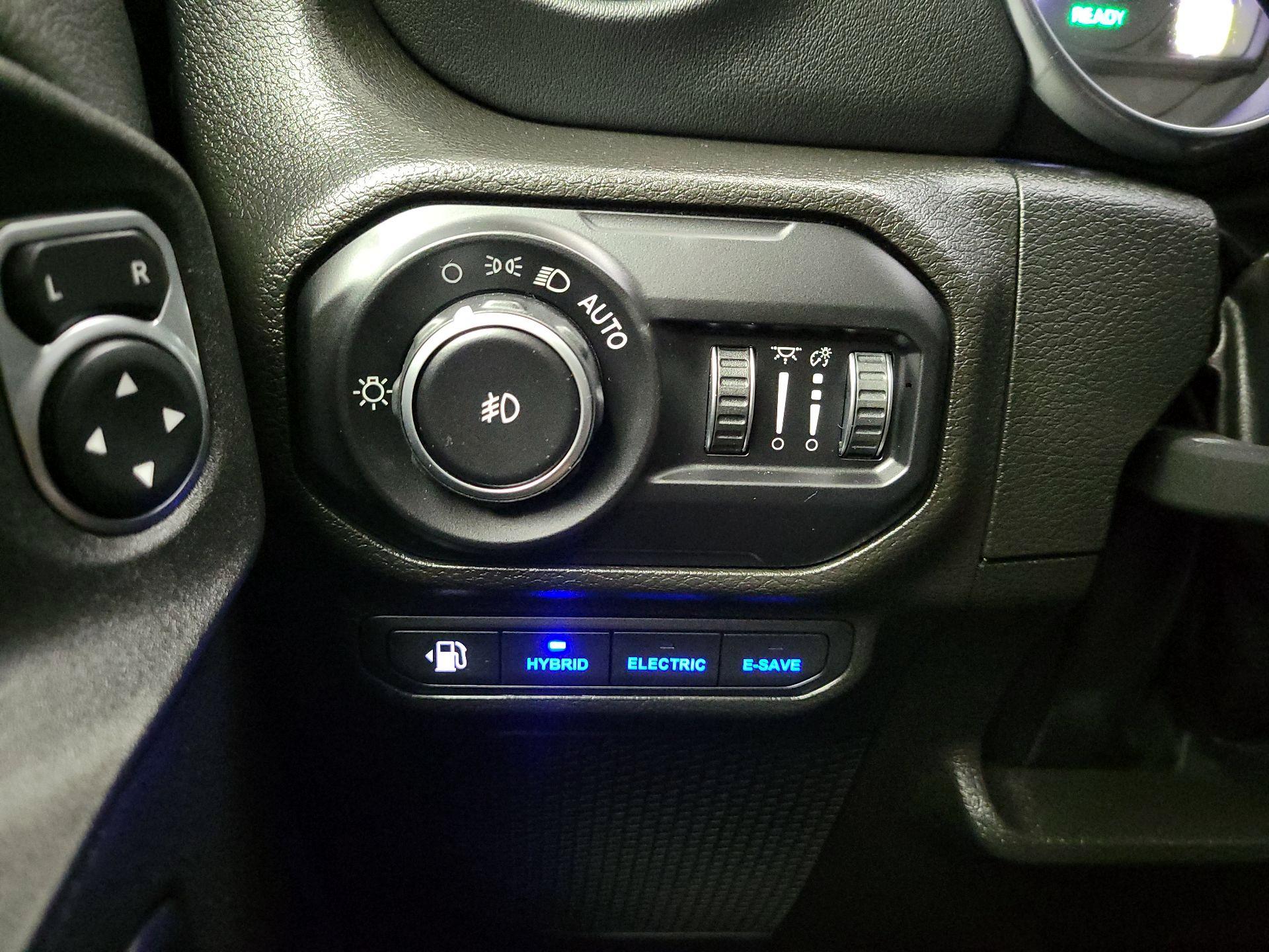 Thumbnail: 2022 Jeep Wrangler - 13