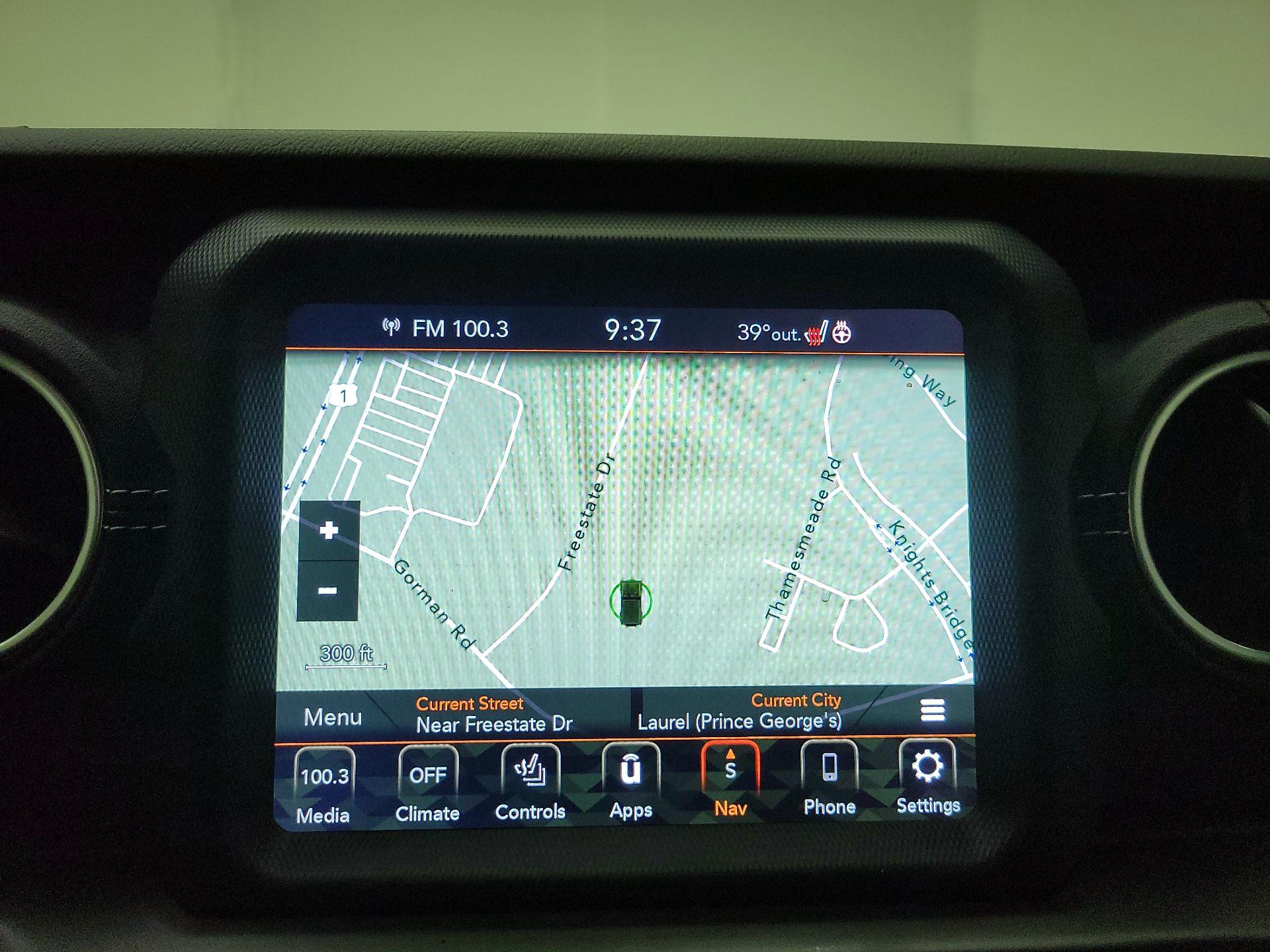 Thumbnail: 2022 Jeep Wrangler - 14