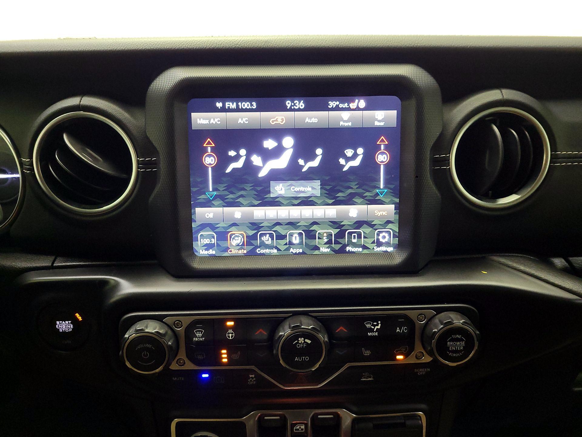 Thumbnail: 2022 Jeep Wrangler - 17