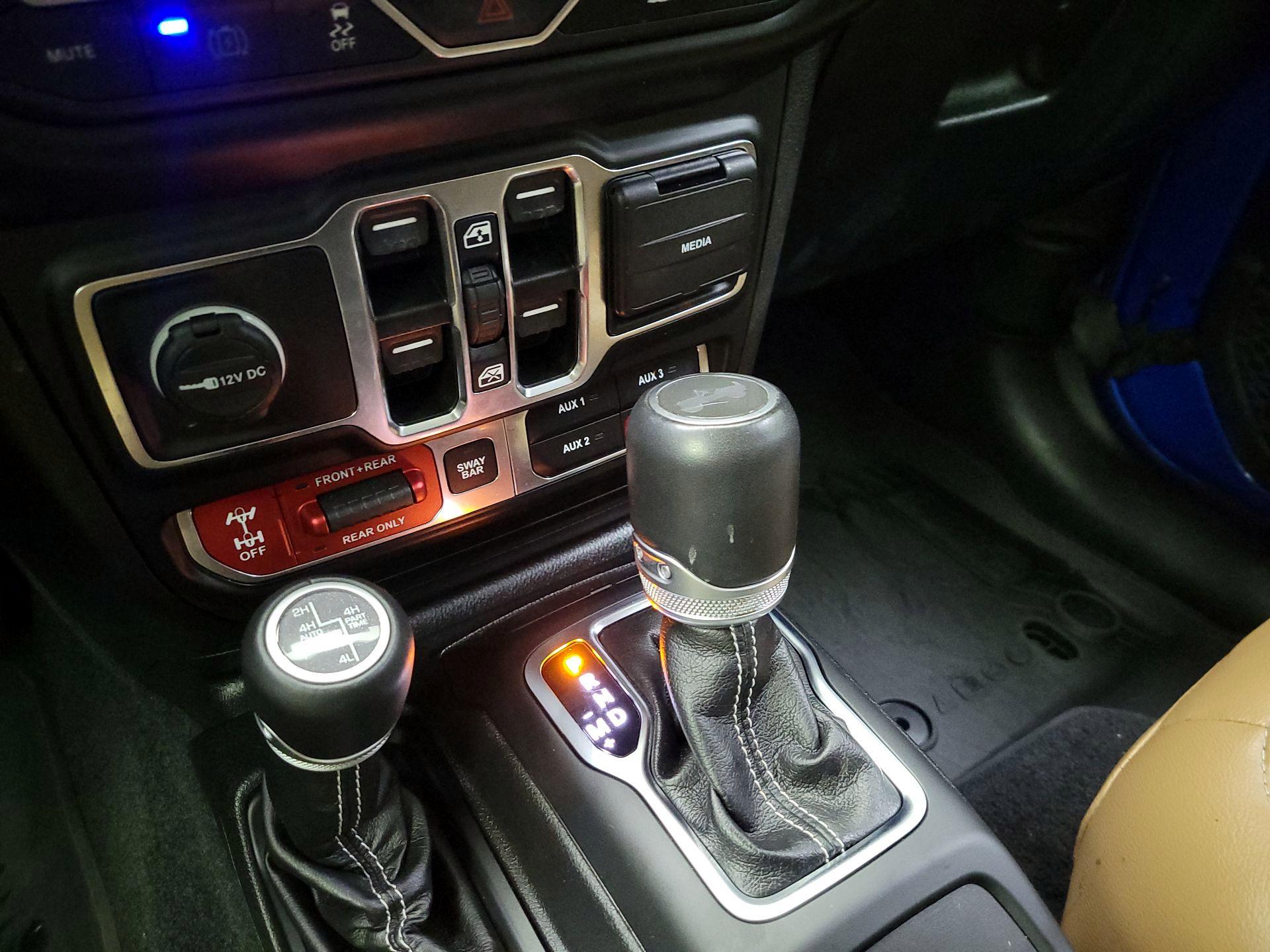 Thumbnail: 2022 Jeep Wrangler - 18