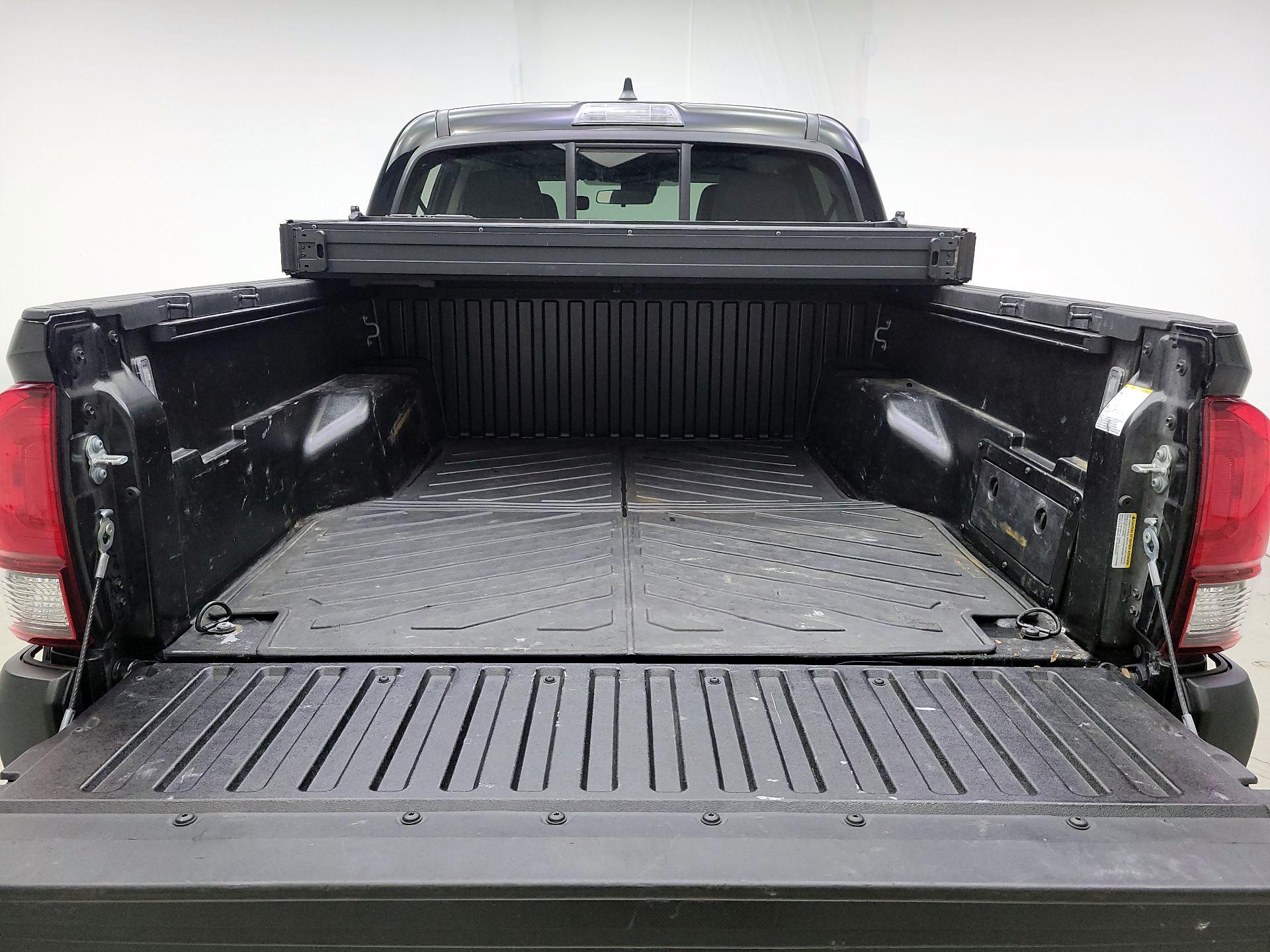 Thumbnail: 2023 Toyota Tacoma - 20