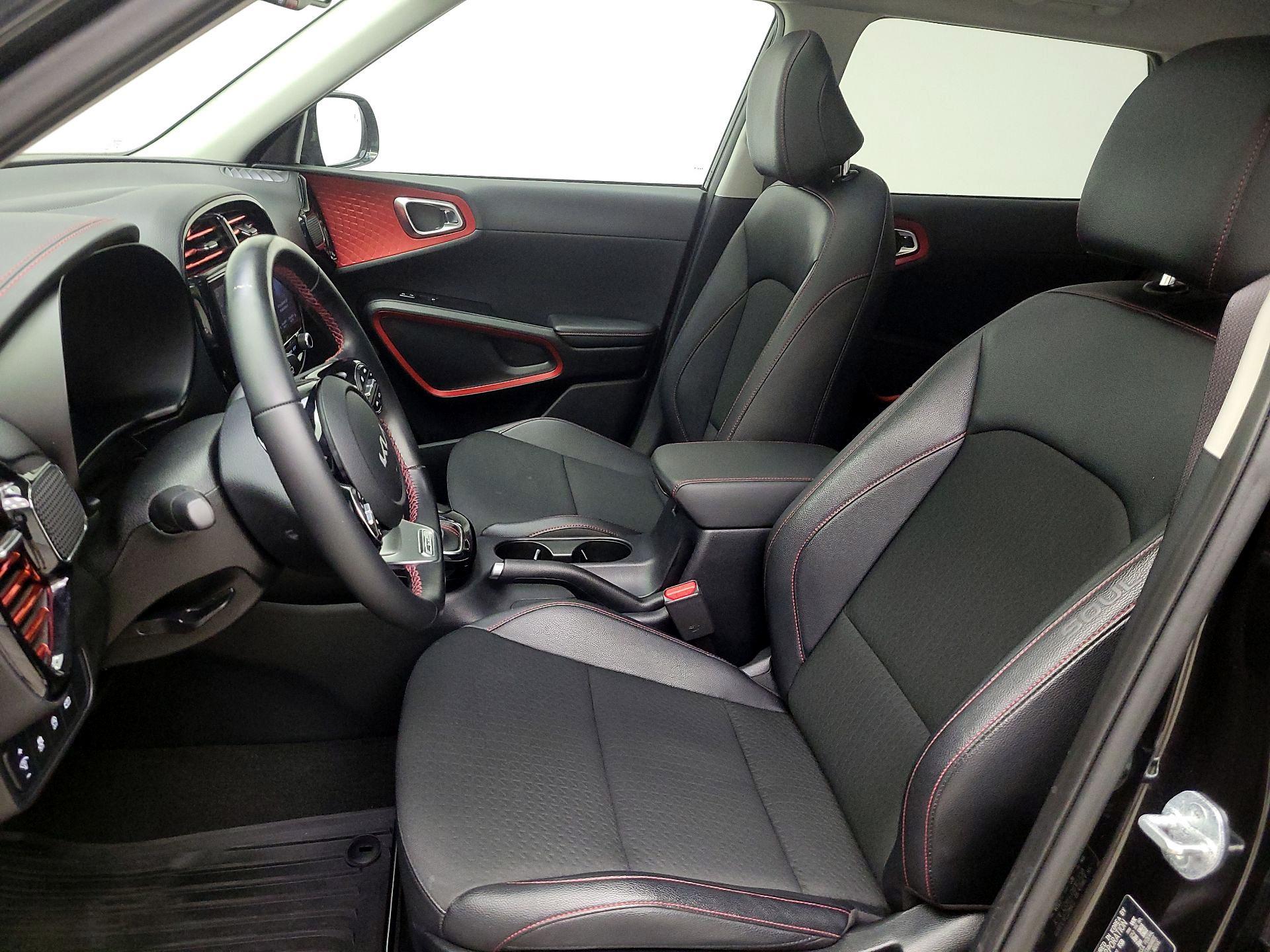 Thumbnail: 2023 Kia Soul - 11