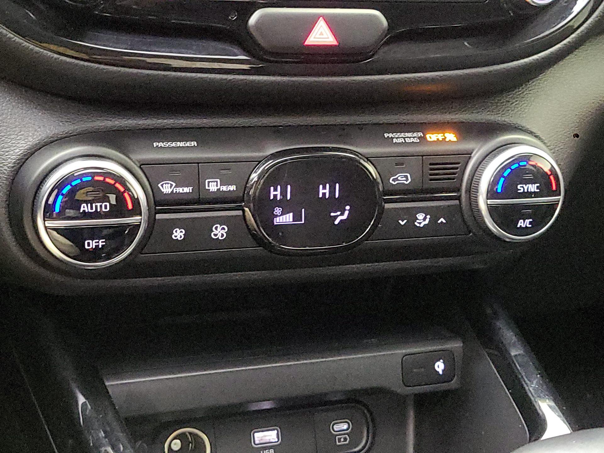 Thumbnail: 2023 Kia Soul - 17